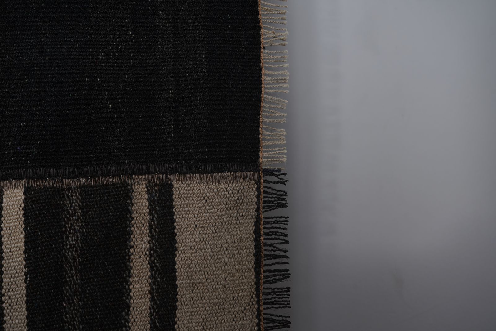 photo furniture 1960s Vintage Wool Oversize Turkish Kilim Rug 9'6'' X11'8''