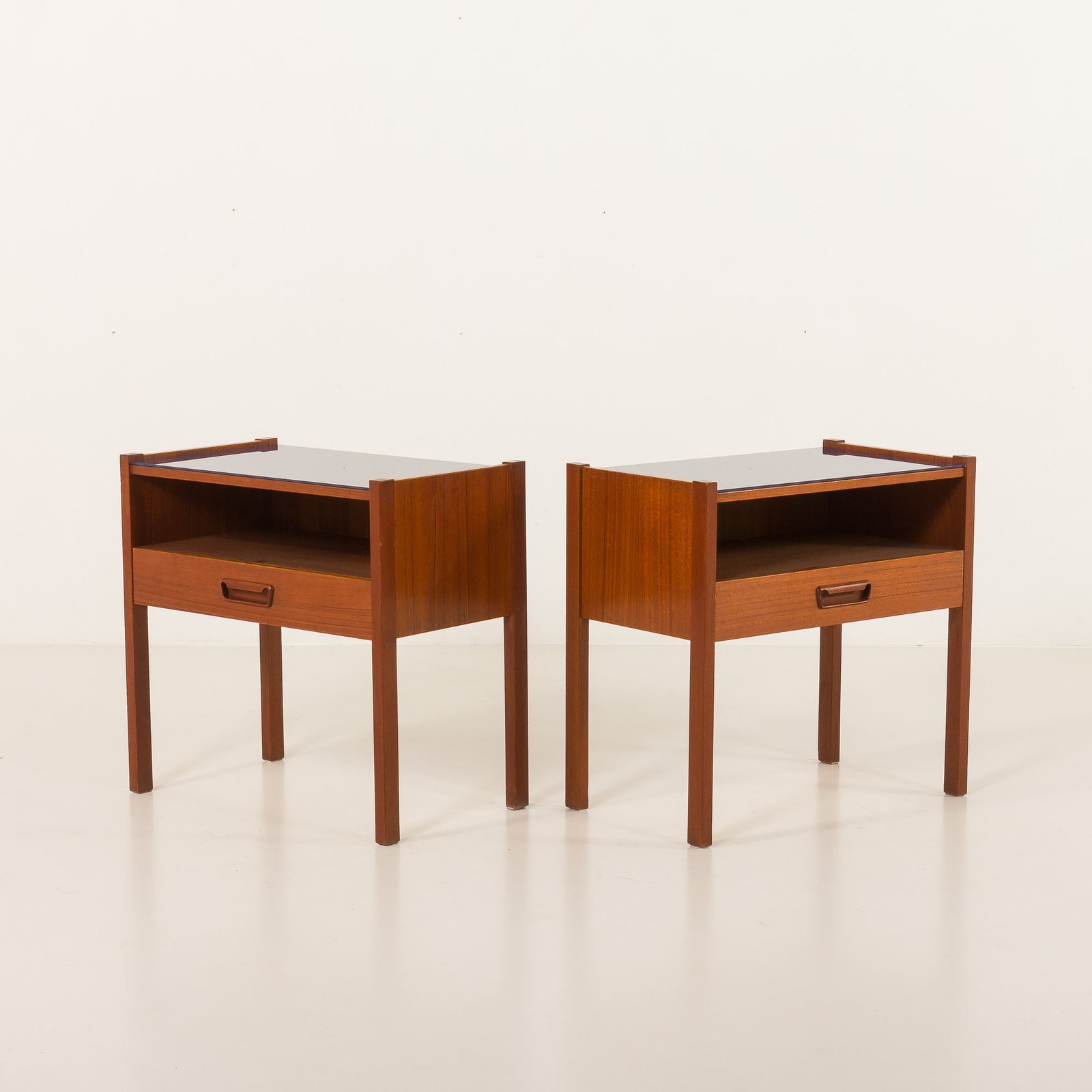 Italian Mid Century Bedside Tables, Vintage Nightstands, 1960s photo Furniture