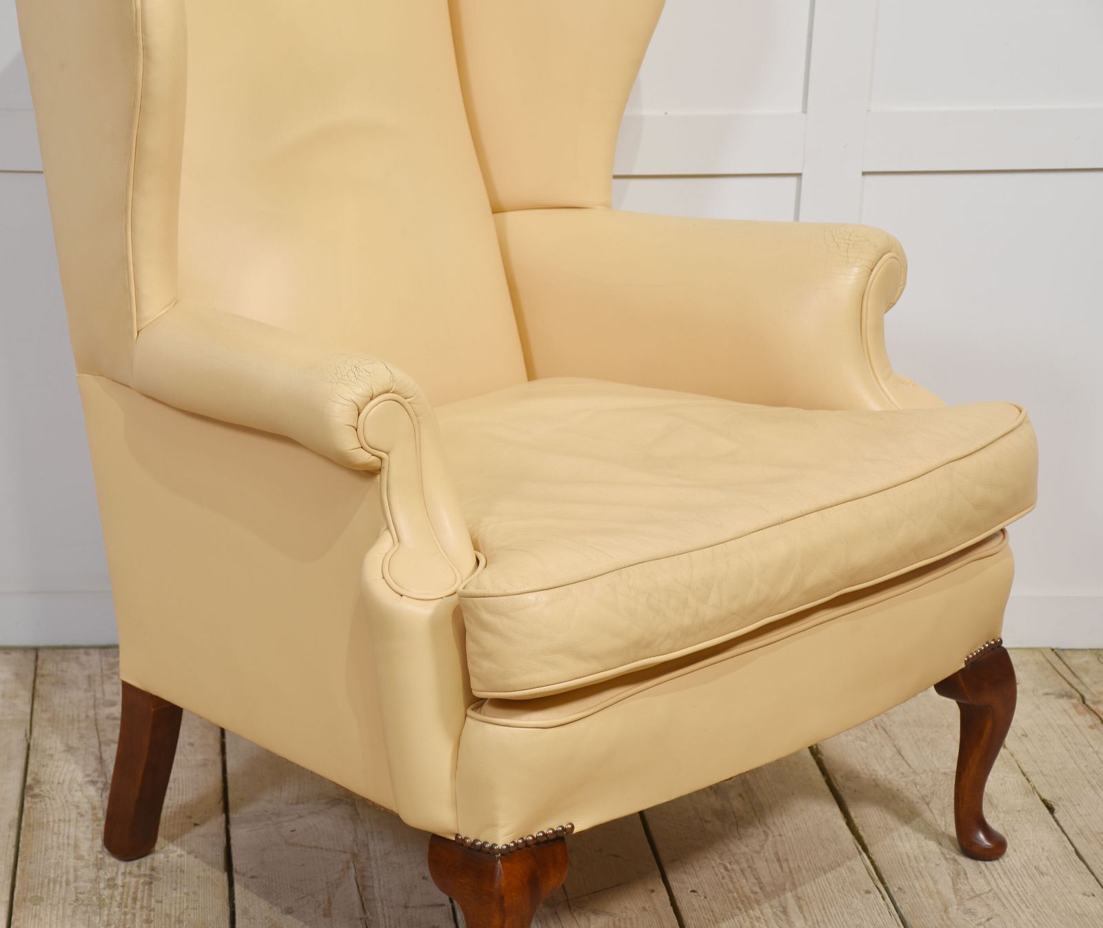 photo furniture Georgian Style Wingback Armchair