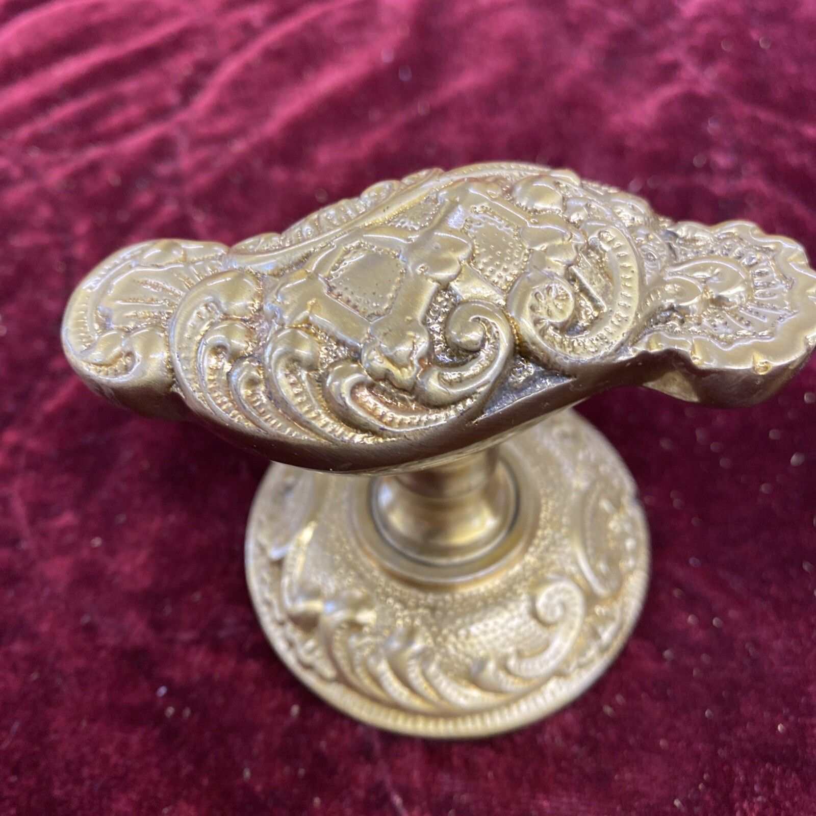 photo furniture Pair Of Antique Gilt Brass Door Handles French Baroque Unique Sets Push Pull Old