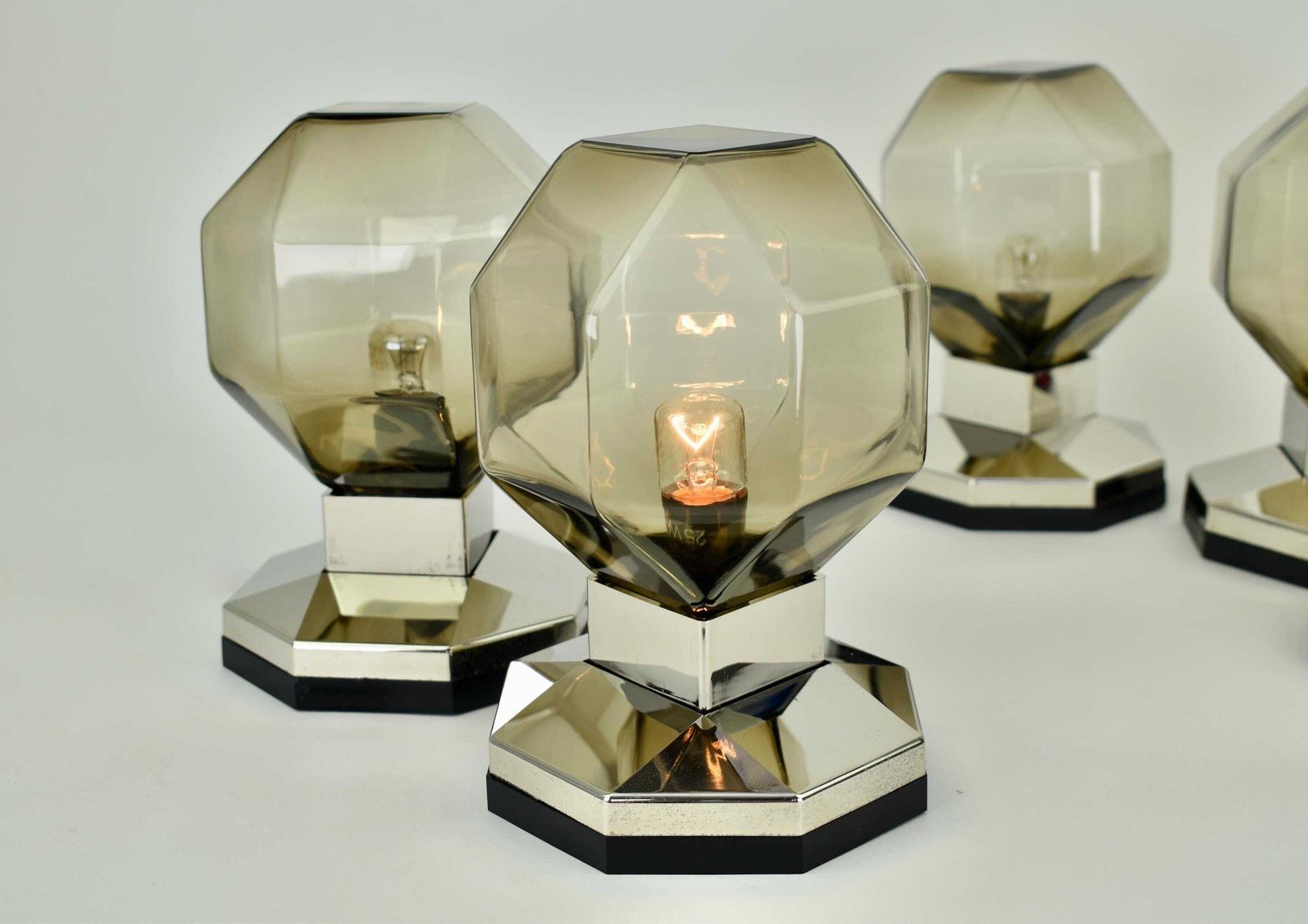 photo furniture 1970s Motoko Ishii Flush Mount Brass & Glass Lights For Staff Leuchten Modular Architectural Gold Smoked Cubist Ceiling Lamp Mid Century Mcm