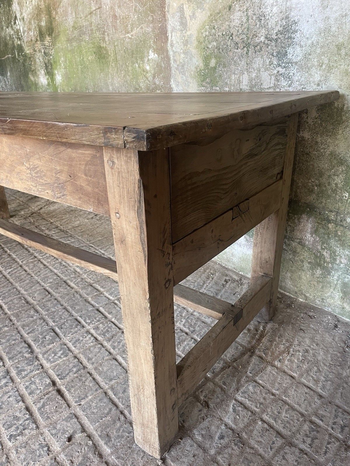 photo vinterior Antique French Farmhouse Rustic Refectory Kitchen Table.