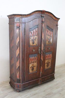 photo vinterior Antique Tyrolen Wardrobe In Pine, 1800s