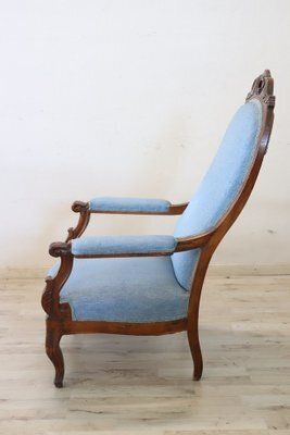 photo furniture Antique Walnut Armchair, Mid 19th Century