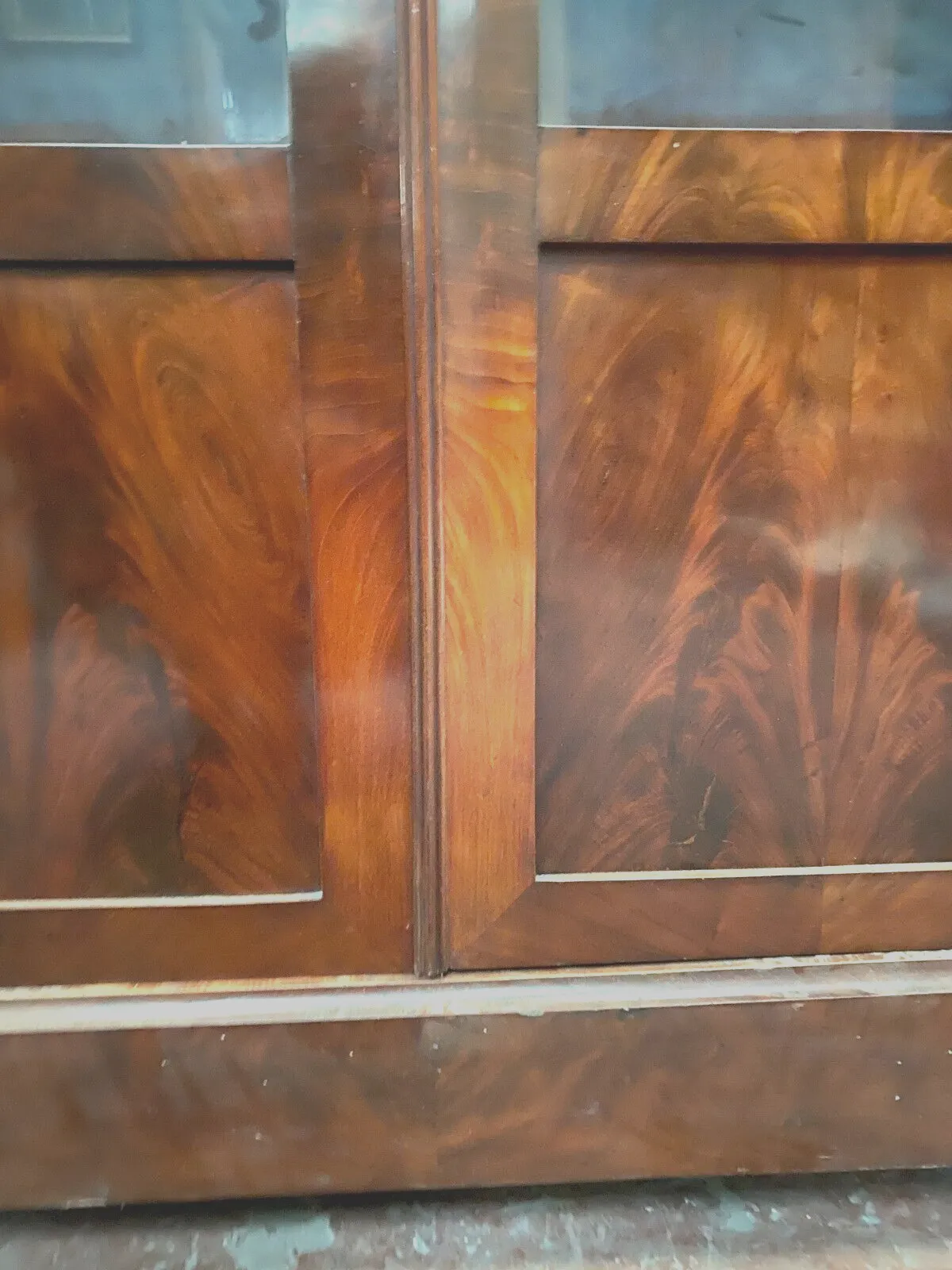 photo for sale Louis Philippe Showcase In Mahogany And Mahogany Veneer 19th Century