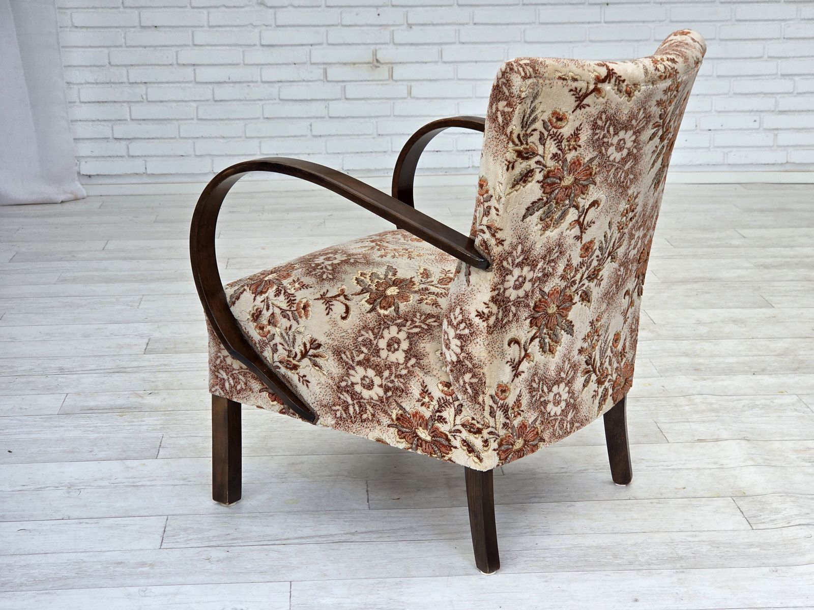 Ca. Jaren 1950, Deense Art Deco Fauteuil, Meubelvelours, Beukenhout, Opnieuw Bekleed. photo for sale