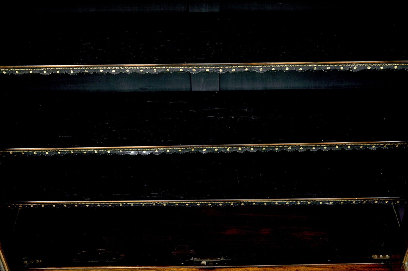 Mid 19th Century Palisander Mirrored Chiffionier photo furniture