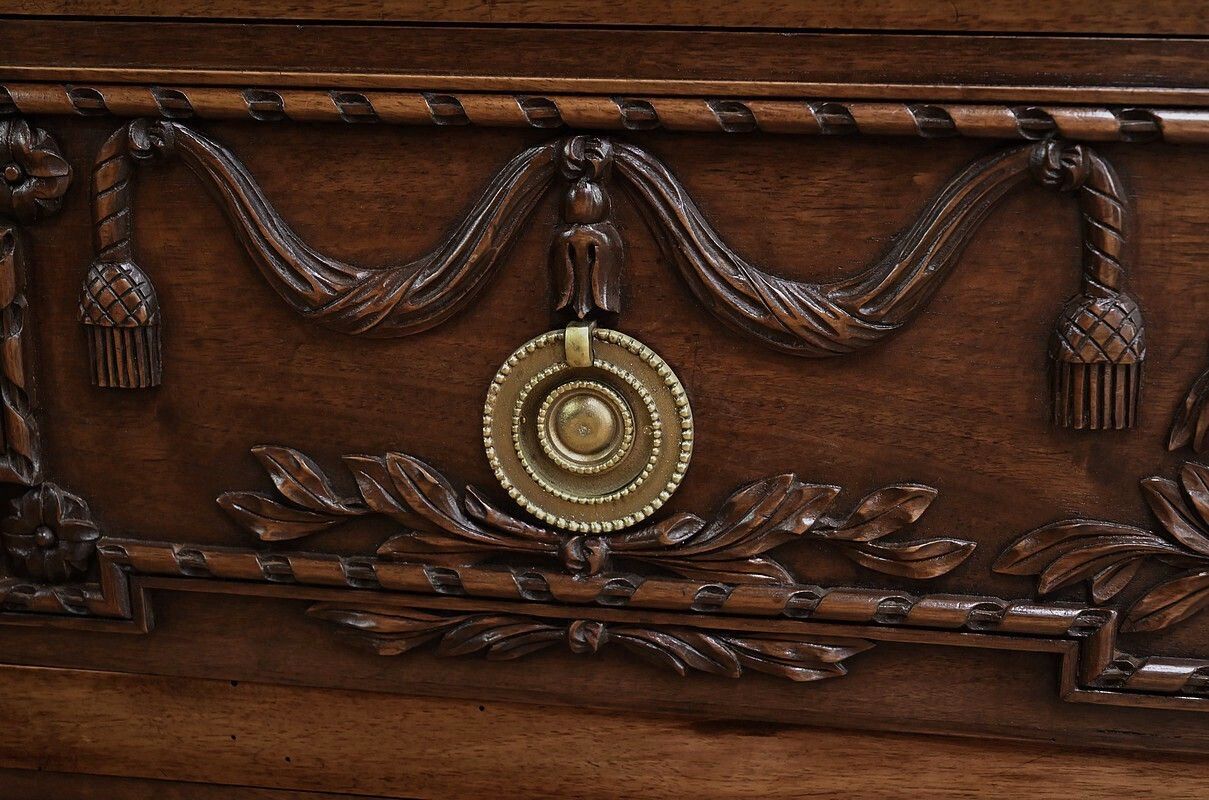 Walnut Chest Of Drawers, Louis XVI Style – Mid 20th Century photo vintage