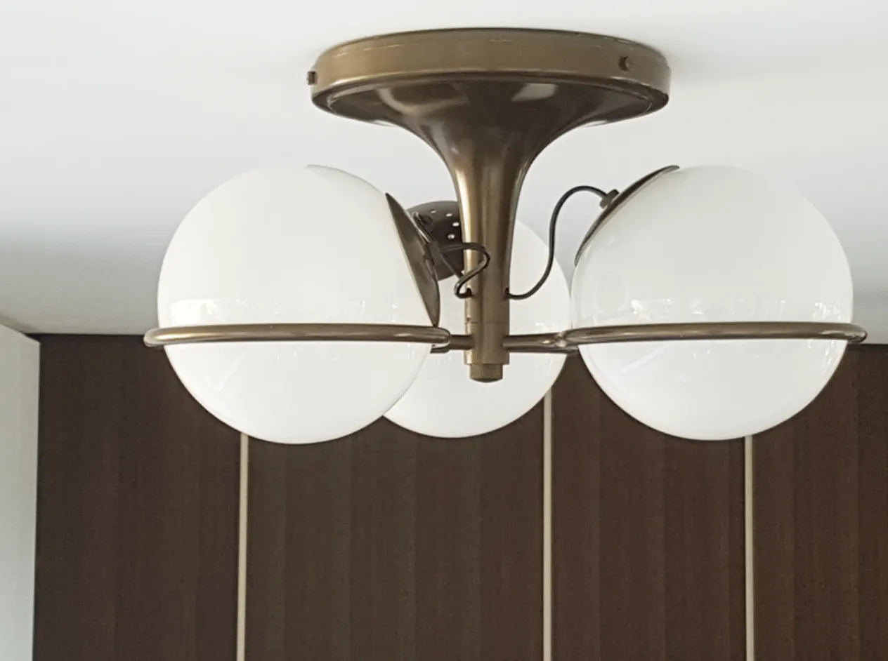 photo vinterior Brown And Bronze Metal 2042/3 Ceiling Lamp With Sandblasted Glass Shades By Sarfatti For Arteluce, 1963