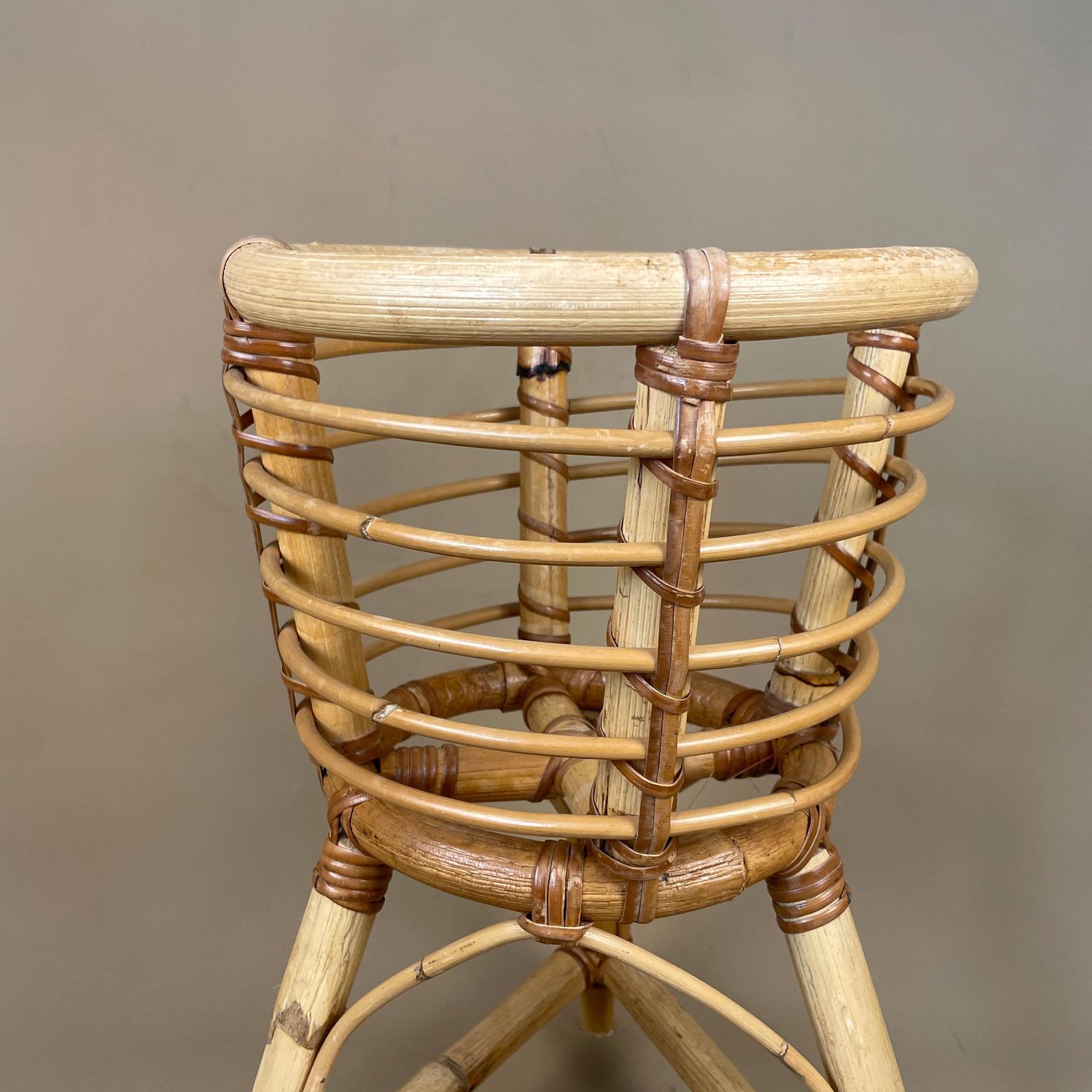 Vintage Round Bamboo Plant Stand Tripod 3 Legs Corner Plant Pot Holder Boho Retro Style photo buy