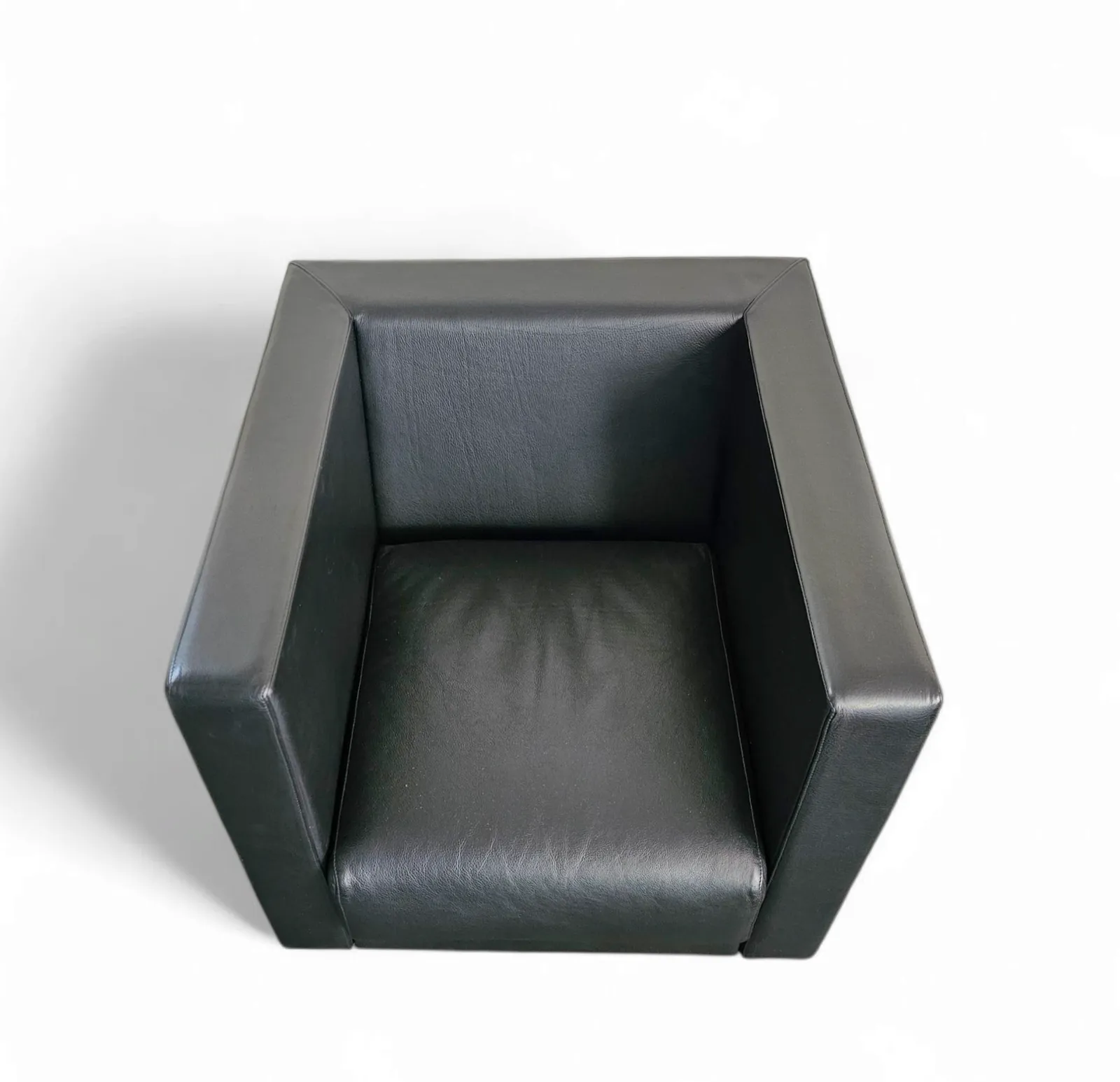 photo buy 4 X Black Leather Poltrona Frau Moji Armchairs By Shigeru Uchida 1 X Moji Two Seater Stunning Condition