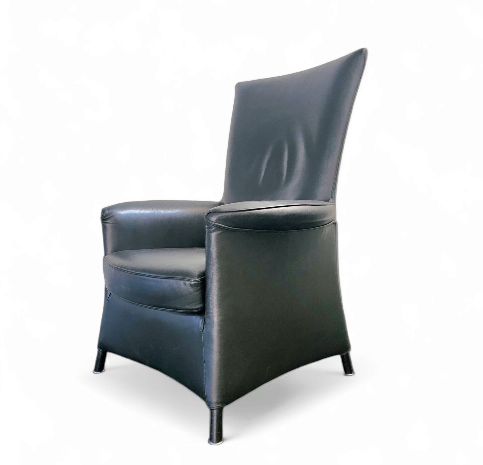 photo furniture 2 X Armchair By Wittmann /Design Paolo Piva / Model Alta Highback / Black Leather
