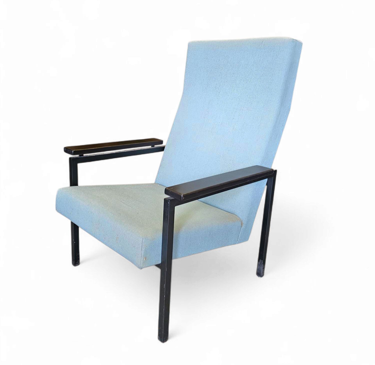 photo furniture Model 30 / Gijs Van Der Sluis High Back Arm Chair / 1950s
