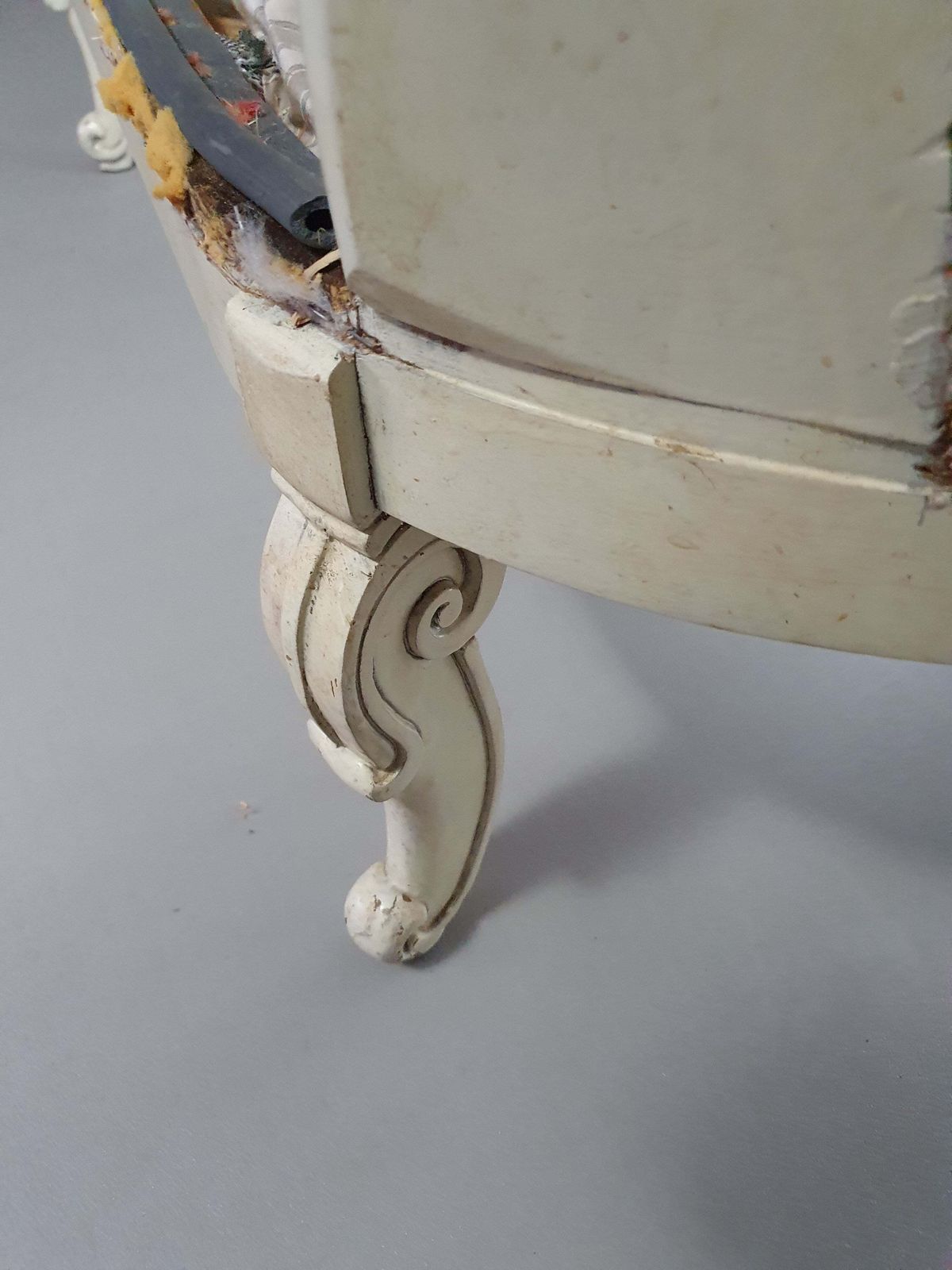 1265.0 Beautiful Old Art Noveau , Unfinished Frenche Canapé / Chaise Longue With Gooseneck Armrests photo