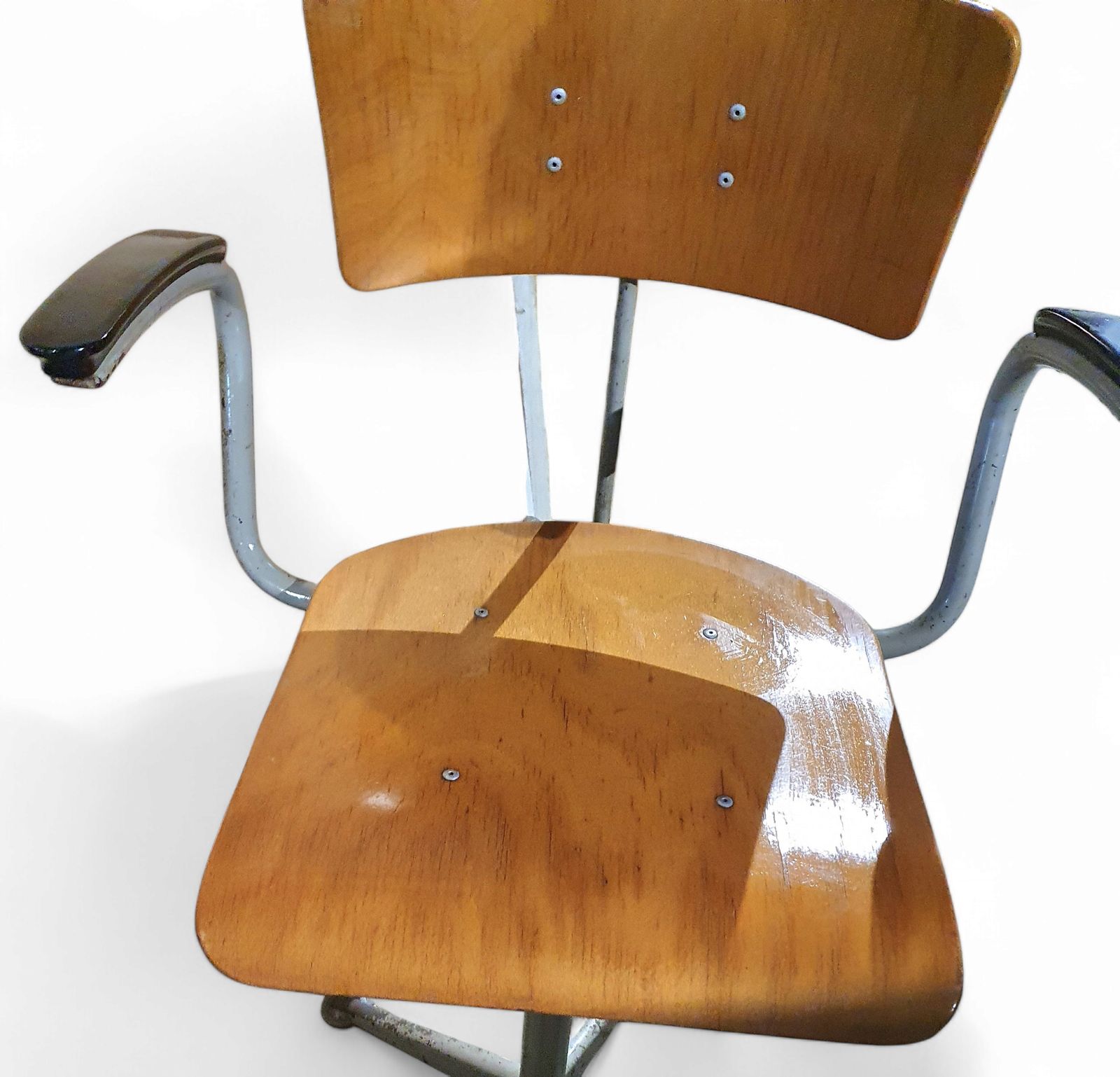 Friso Kramer For Ahrend Cirkel Studio Chair With Arms / 1960s photo 423.0