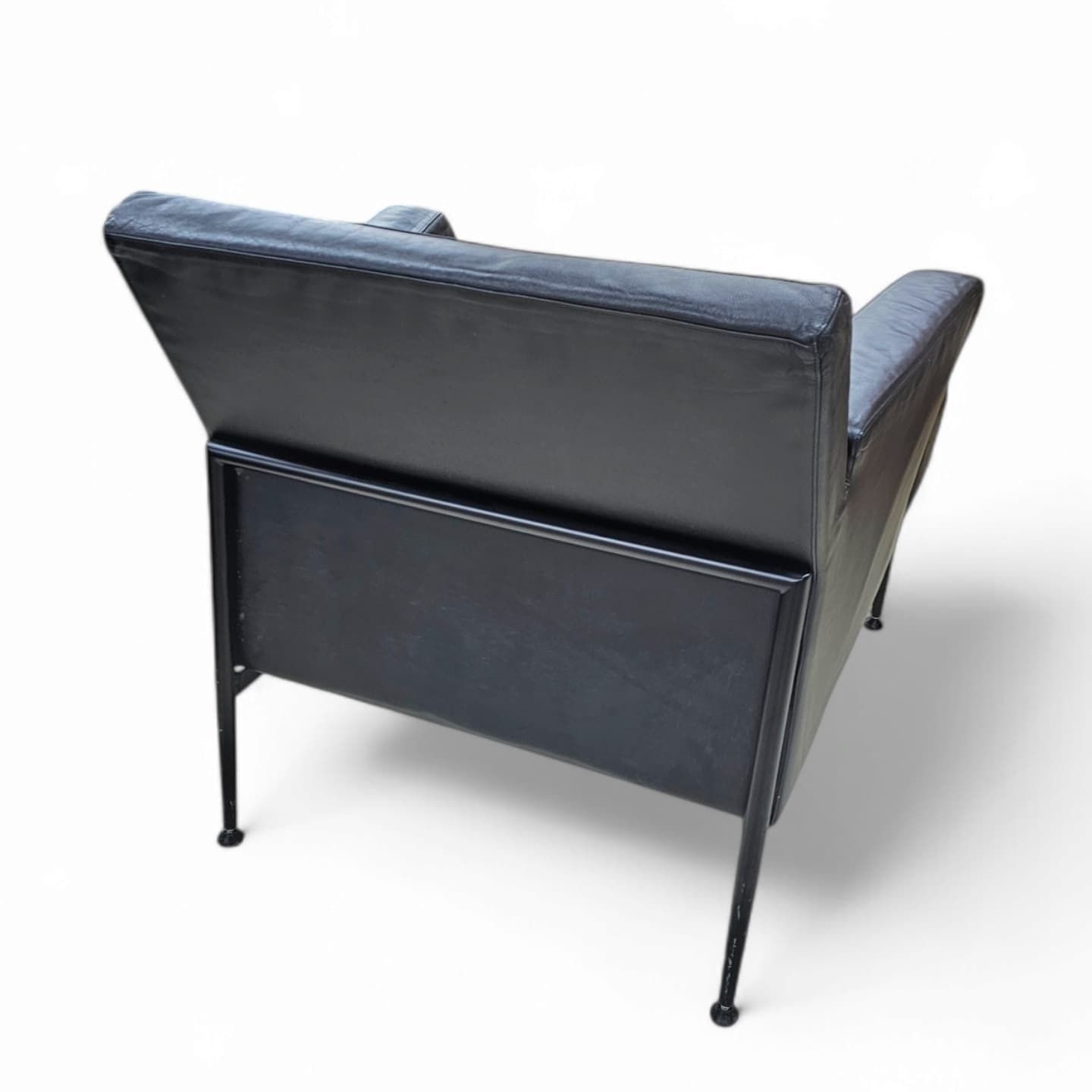 Kinnarps / Sweden /Meo 357 Arm Chair / Black Leather / 1990s / Dan Ihreborn photo Furniture