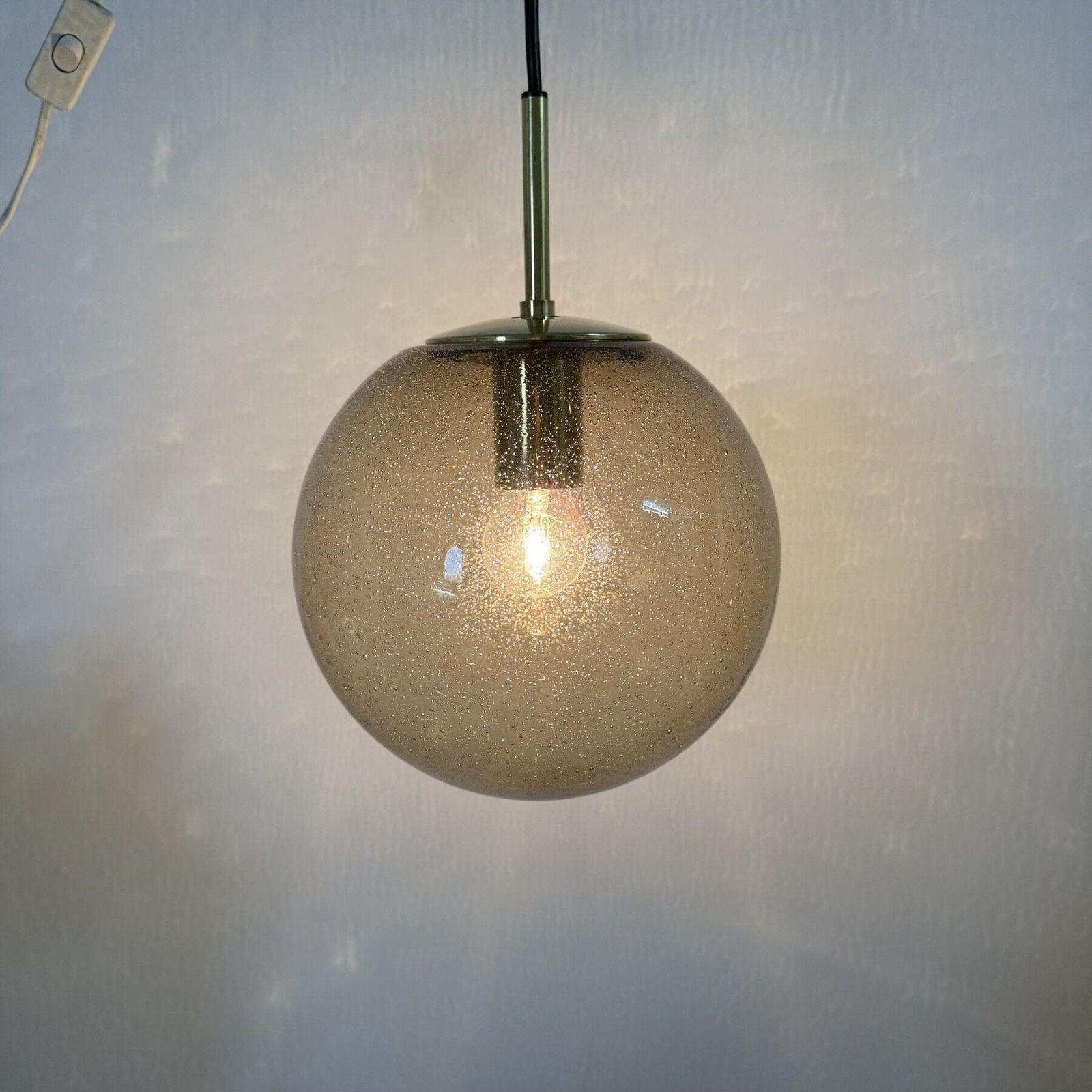 Limburg Glashütte Messing Rookglazen Bol Hanglamp, Jaren 1970 photo Verlichting