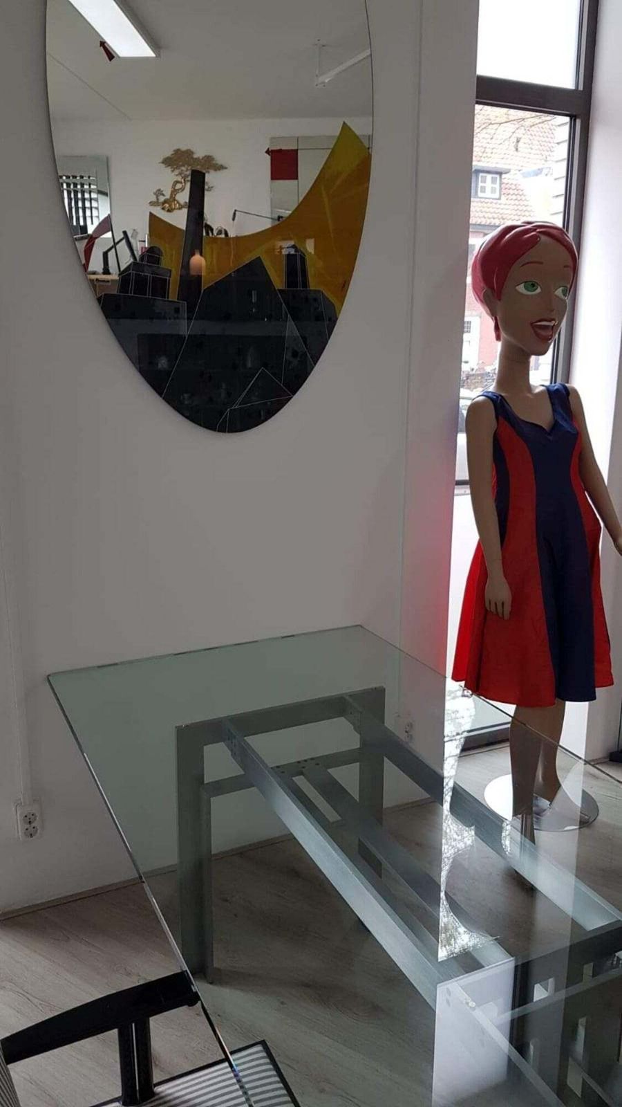 photo furniture Brushed Steel Base Dining Table With Glass Topp   Doge   Carlo Scarpa For Simon   1970s