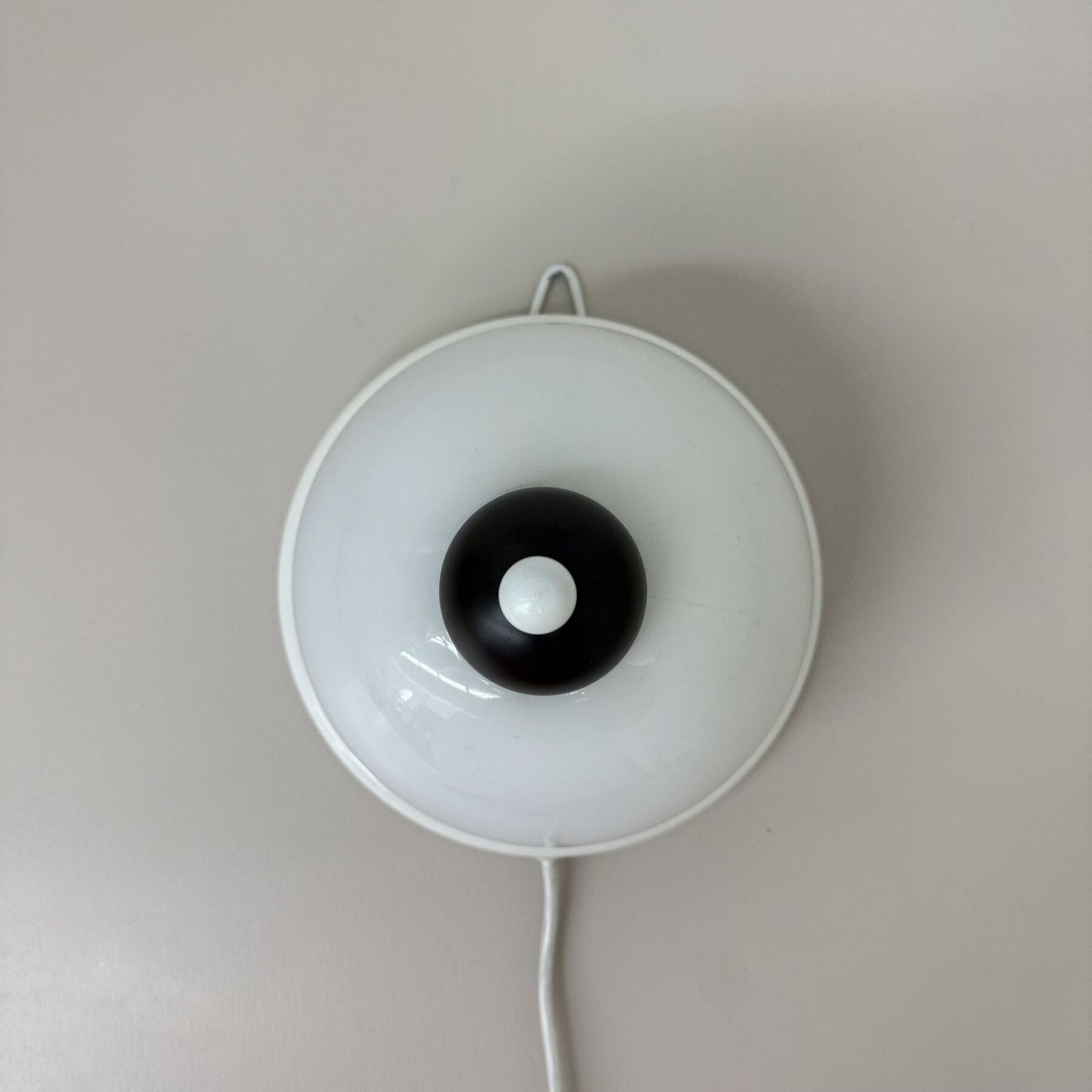 Vintage Bruine En Witte Wandlamp, Jaren 1970 photo for sale
