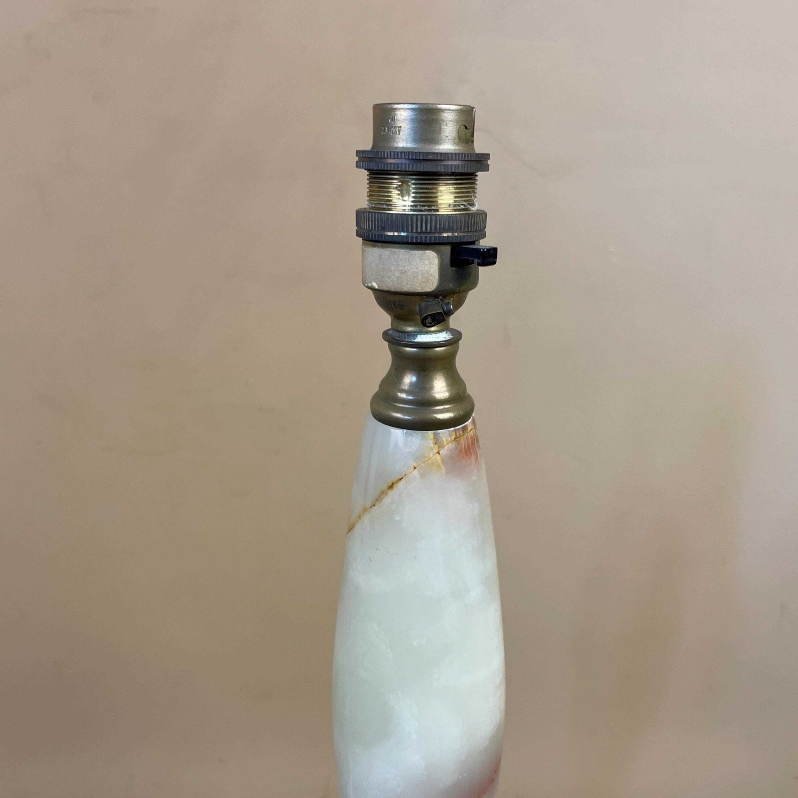 Antique Vintage Marble Stone Lamp Green Light Table Bedside Desk Lamp Colours Natural Patterns Ornate Round Base Onyx Brass Metal Gold photo 89.0