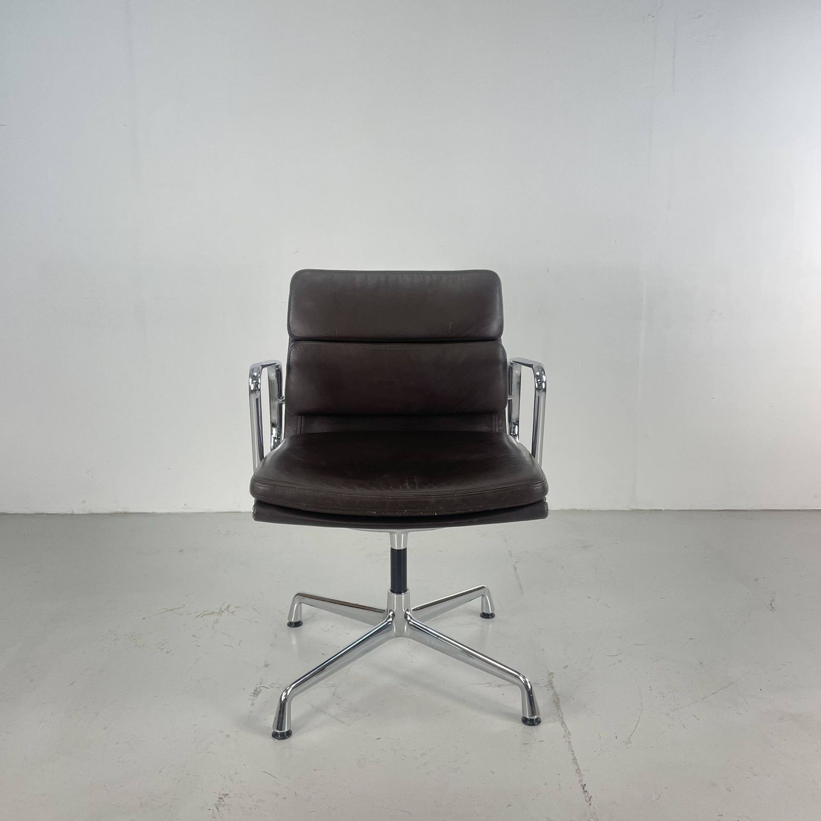 Eames Brown Leather Ea 208 Soft Pad Group Chair Made By Vitra For Herman Miller photo Furniture