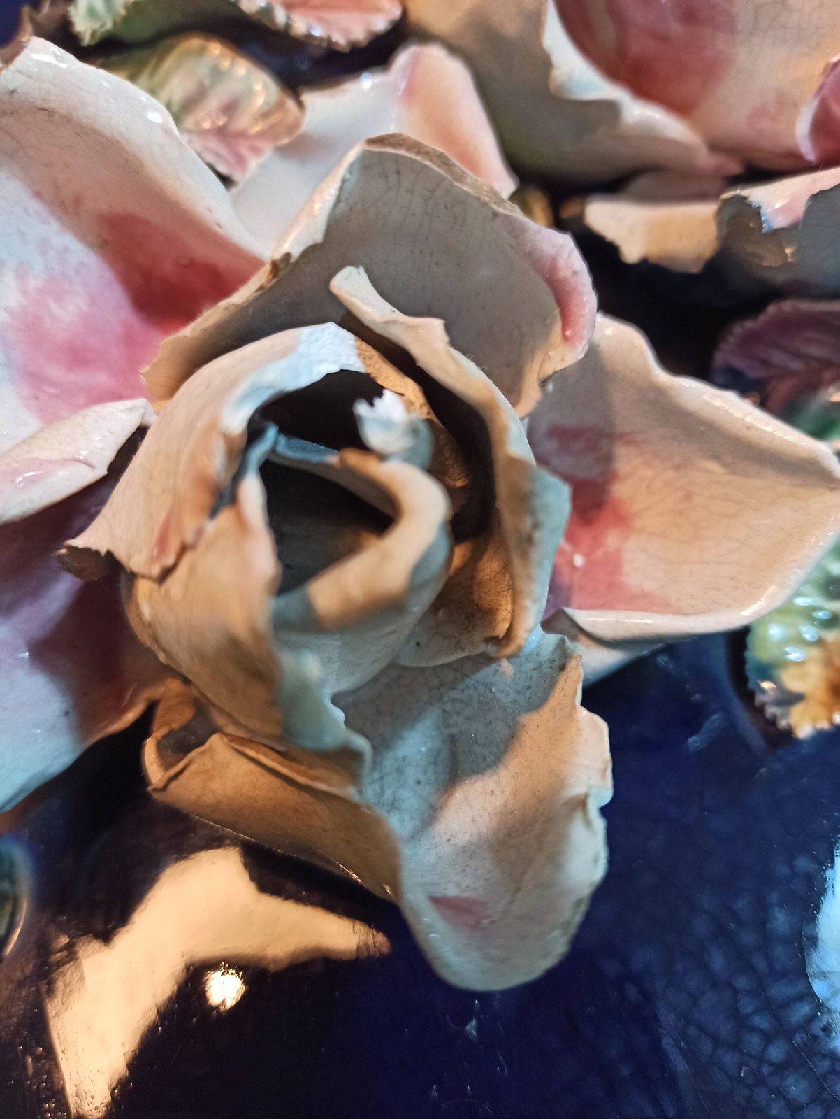 Antique Majolica Large Wall Plate. Roses And Cobalt Blue. High Relief. 19th Century. photo 269.0