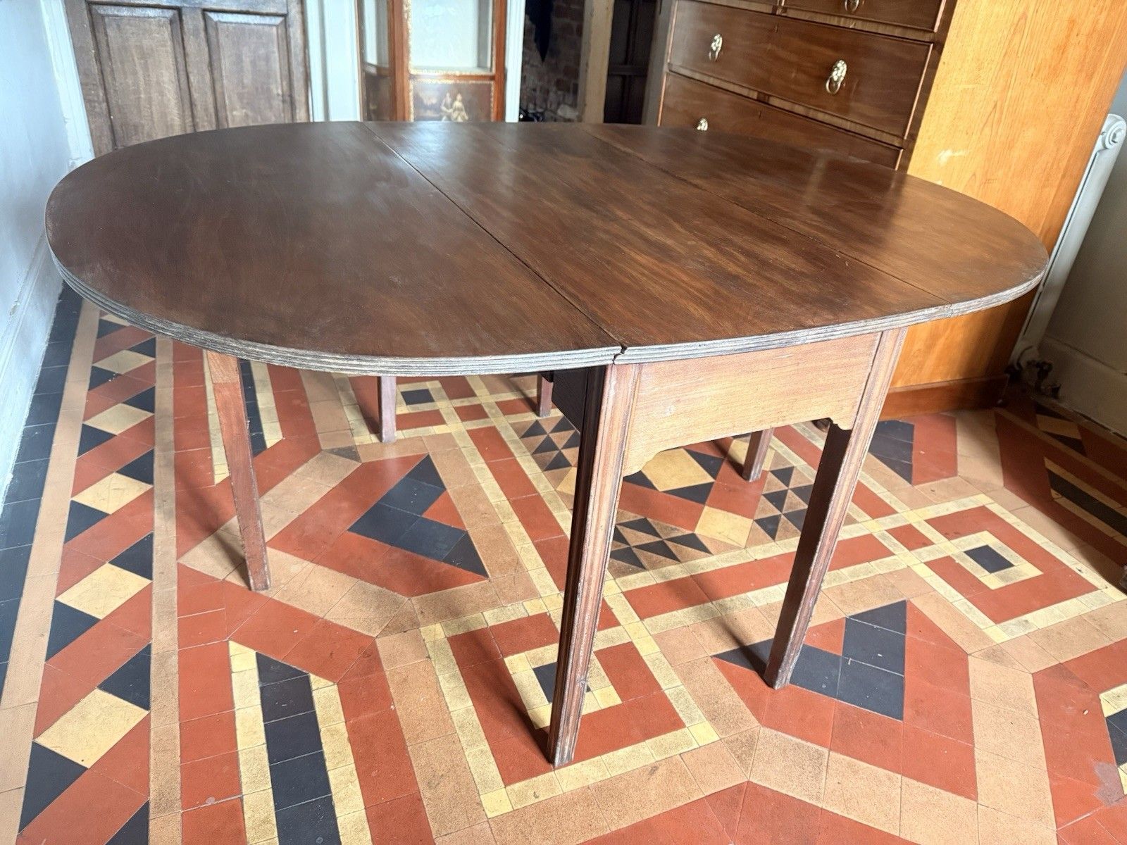 Antique Mahogany Georgian Extendable Drop Leaf Dining Table Seats Around  6 photo Furniture