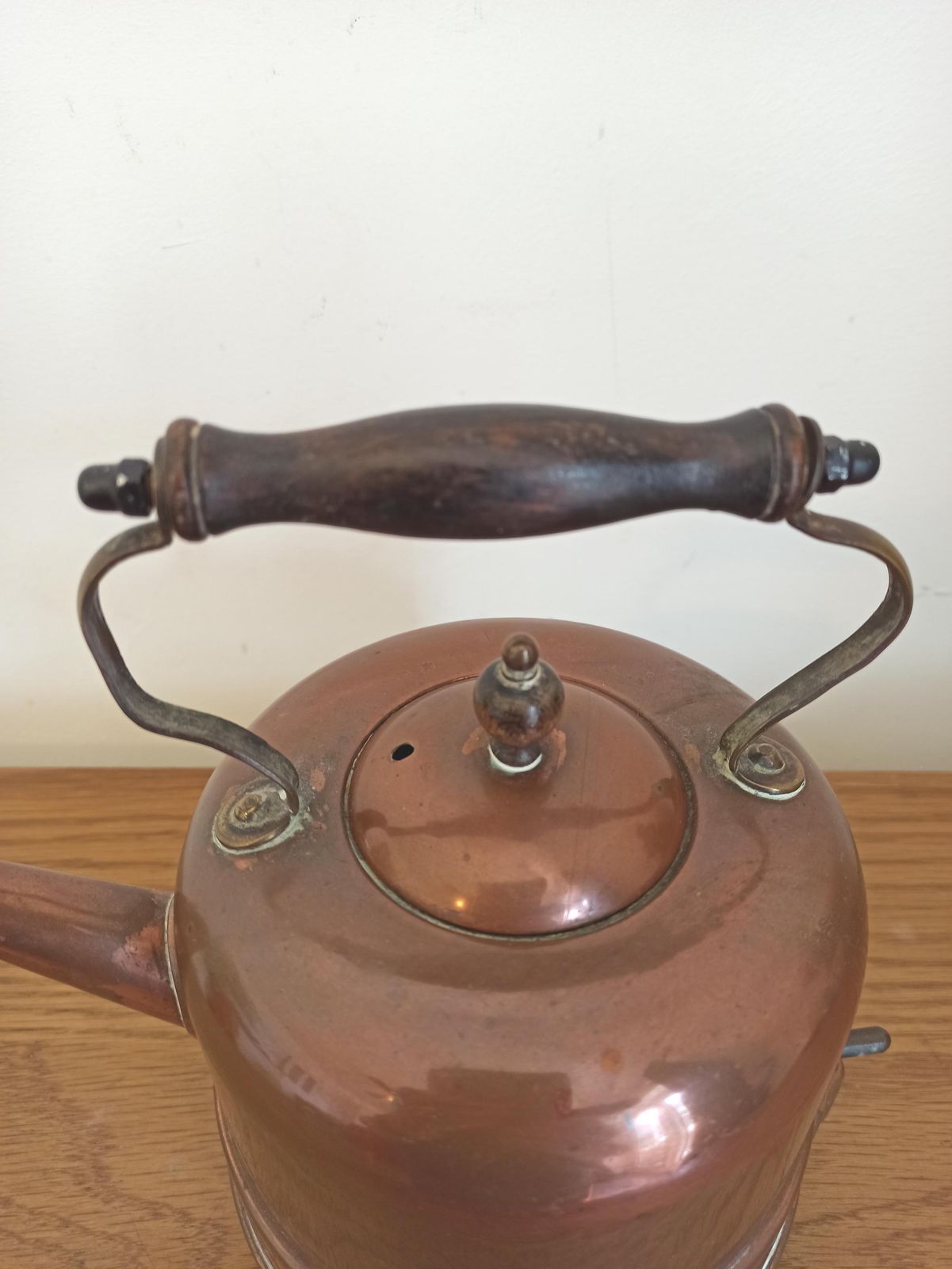 photo furniture Vintage Electric Copper Kettle. Ediswan. Decorative Purposes.