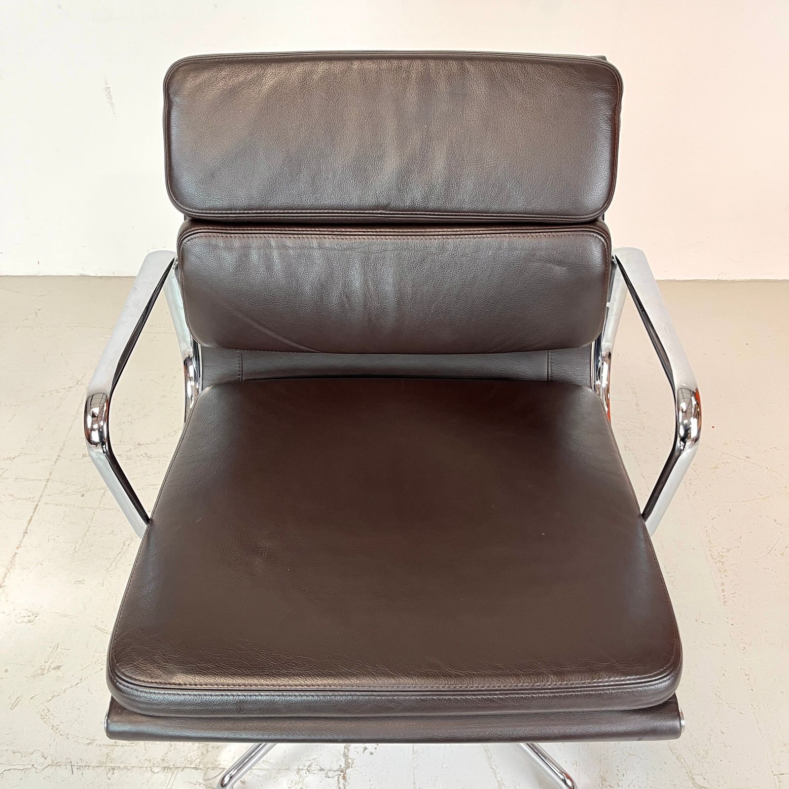 Eames Vitra For Herman Miller Brown Leather Soft Pad Group Chair photo Furniture