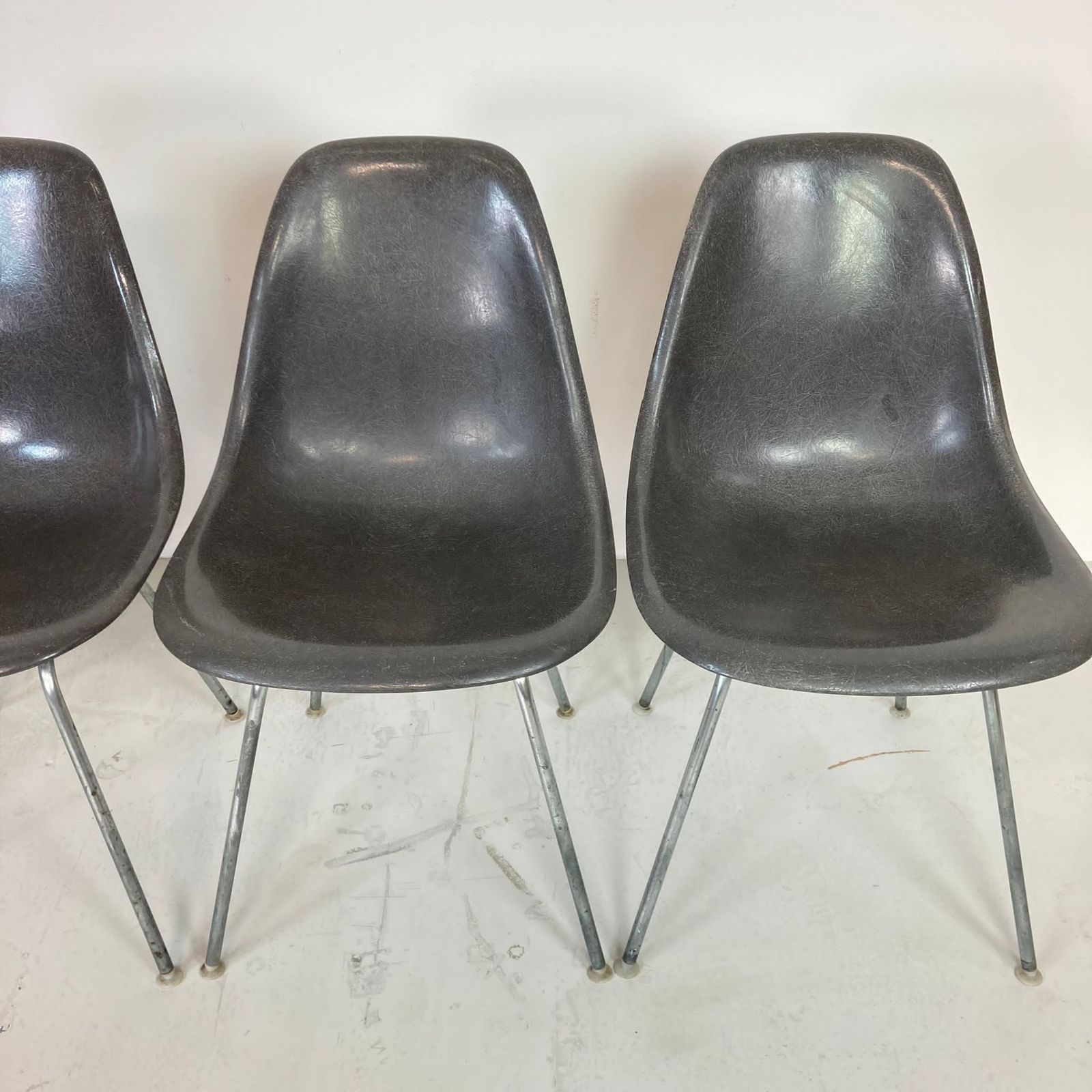 Eames Herman Miller Dss Side Chairs In Grey photo Furniture