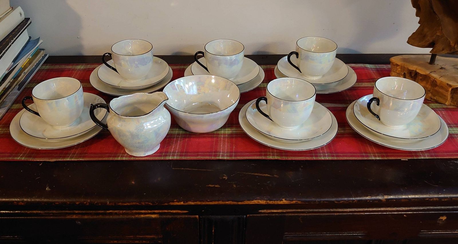 6 Pearlescent Tea Cups, Saucers And Sideplates With A Sugar Bowl & Creamer   Very Good To Excellent Condition   Czech Slovak Ceramic