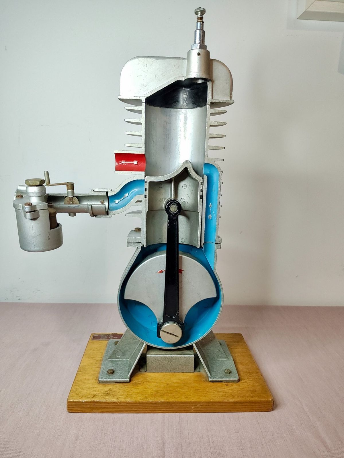 Two Stroke Engine Working Display Model Motor School Teaching Display Garage Dealership Mechanic Scooter Moped Motorcycle Motorbike Art Display Sign