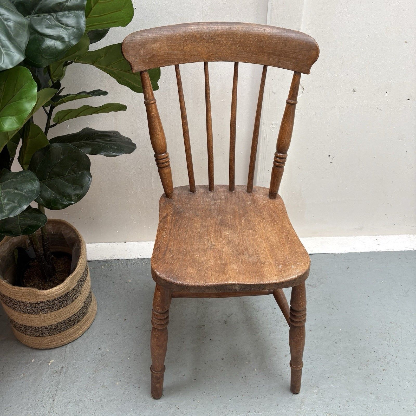 A Windsor Stickback Kitchen Dining Chair photo furniture