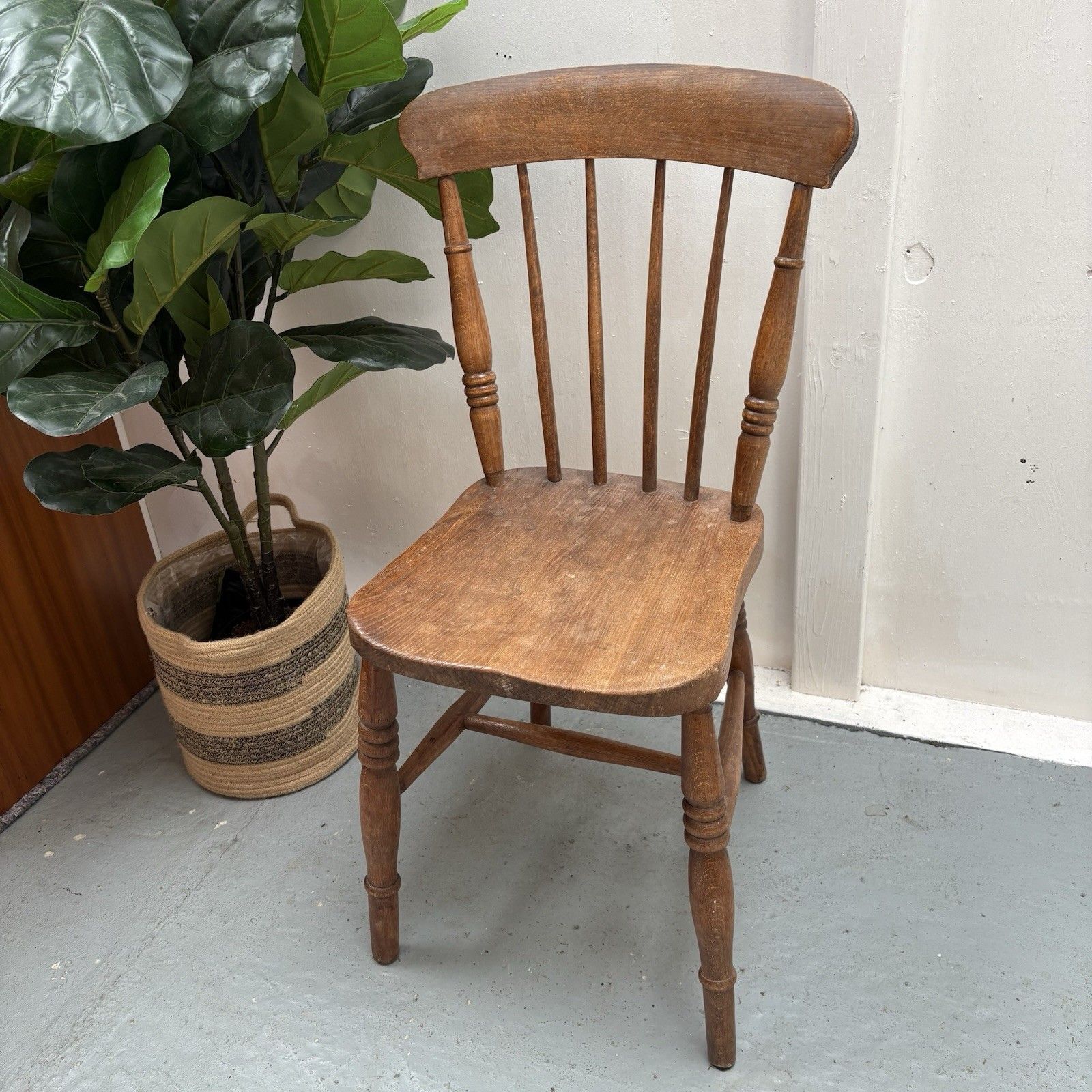 A Windsor Stickback Kitchen Dining Chair photo Furniture
