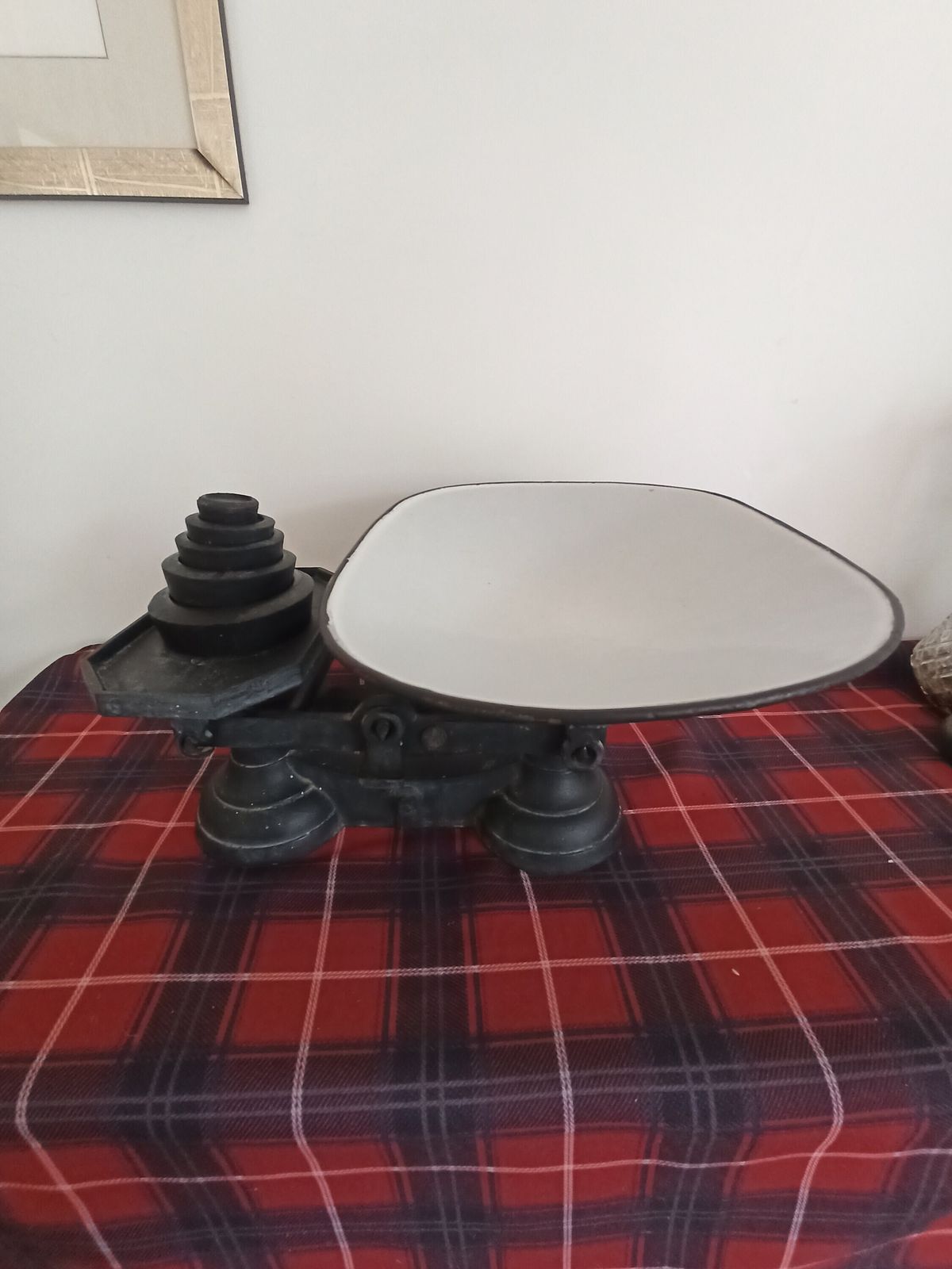 Black Kitchen Scales. With Weights. Good Overall Condition. photo furniture