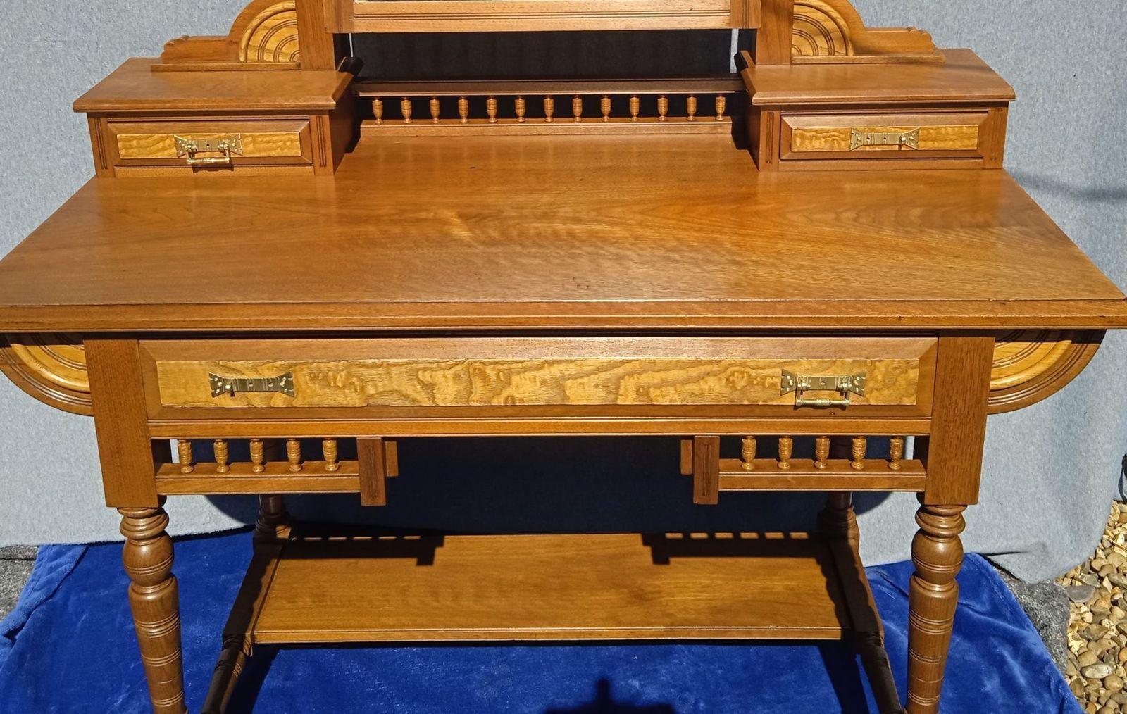 Late Victorian Mahogany Dressing Table With Carved Mirror. photo Furniture