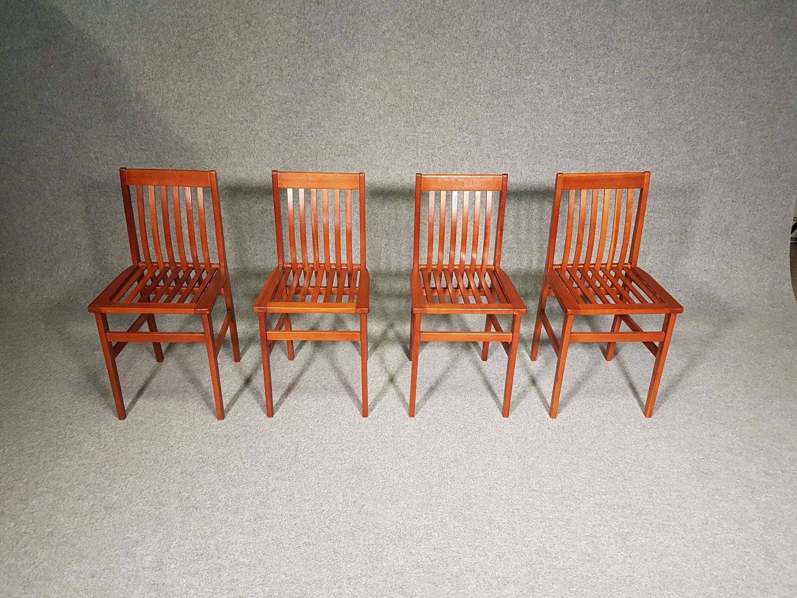 8 X Beautiful Milano Chairs Cherry Wood By Aldo Rossi For Molteni, 1980s