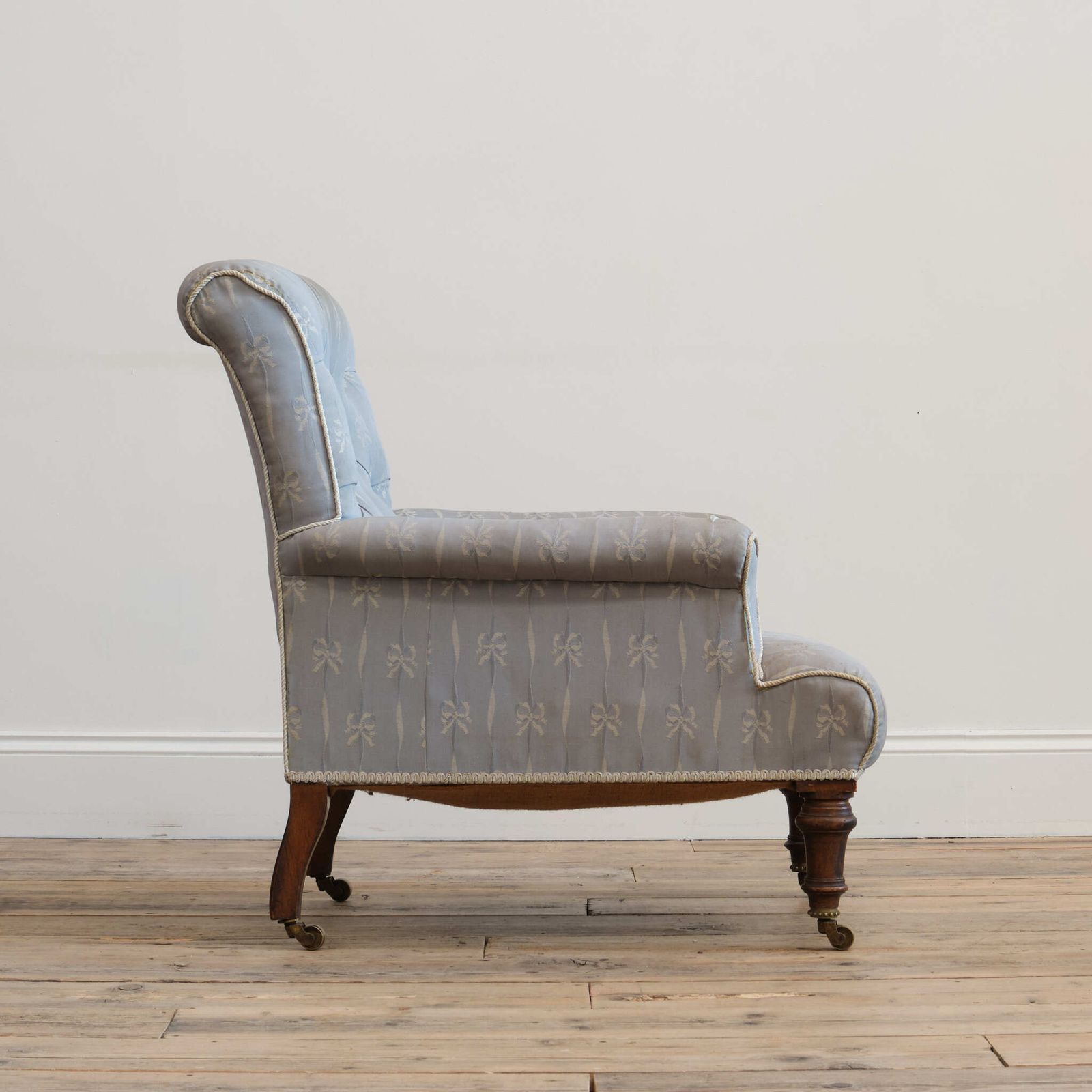 19th Century Country House Armchair photo Furniture