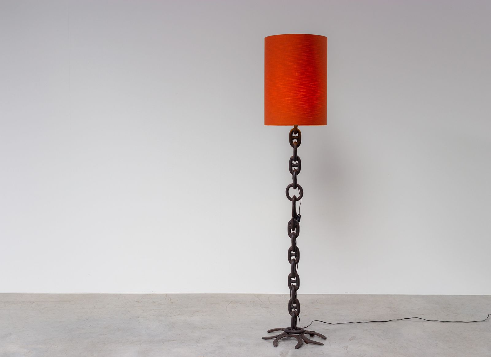 Sculptural Industrial Floor Lamp In Welded Iron Chain 80s Brutalist Design In The Spirit Of Franz West photo vinterior
