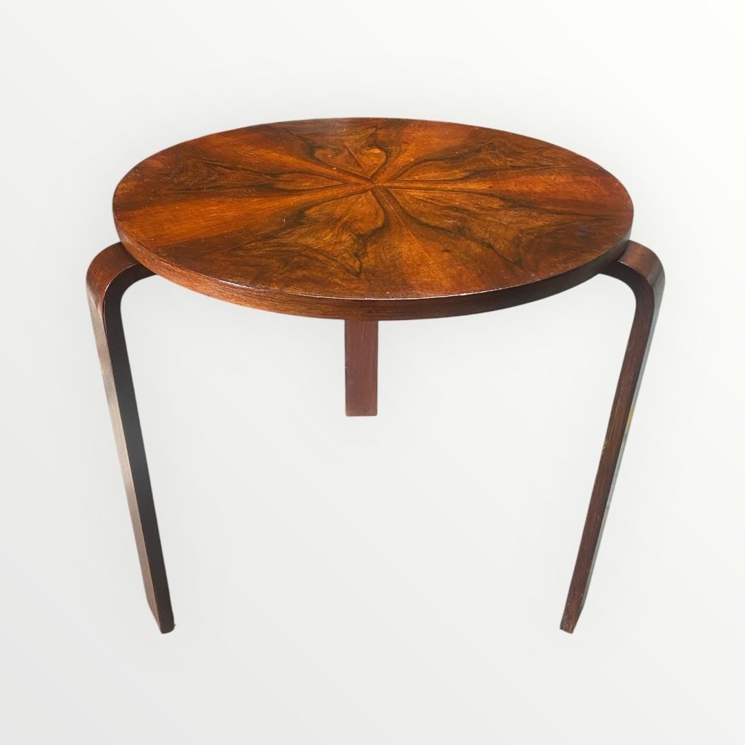 Rare 1930s Walnut Bentwood Round Table Designed By Alvar Aalto