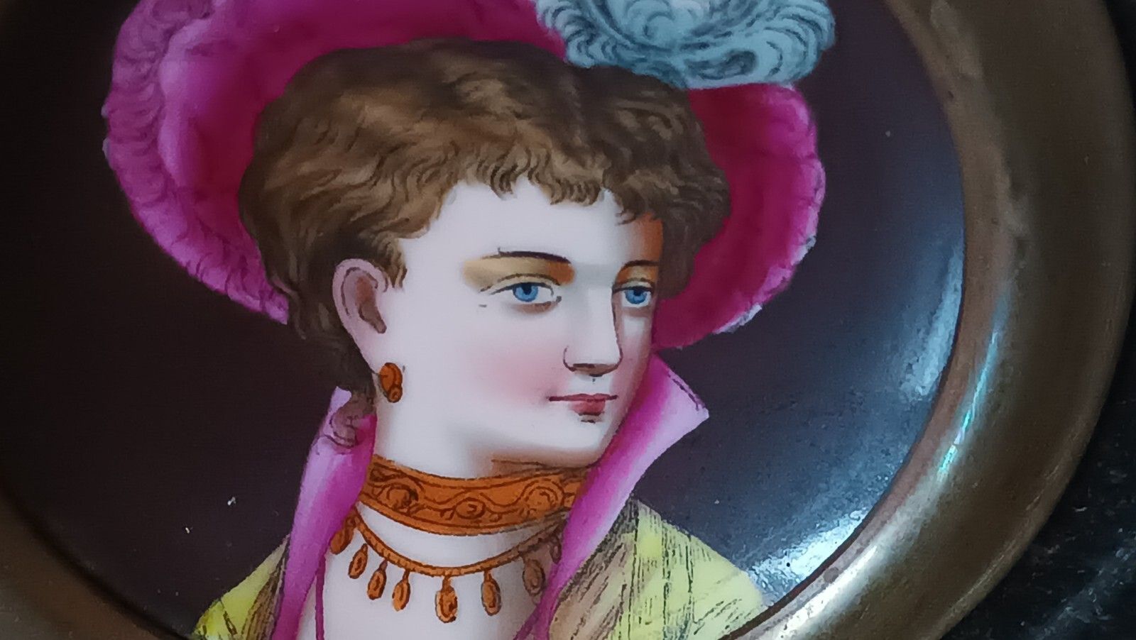 photo for sale Pair Of Miniatures Painted On Marble Frame 1920s France