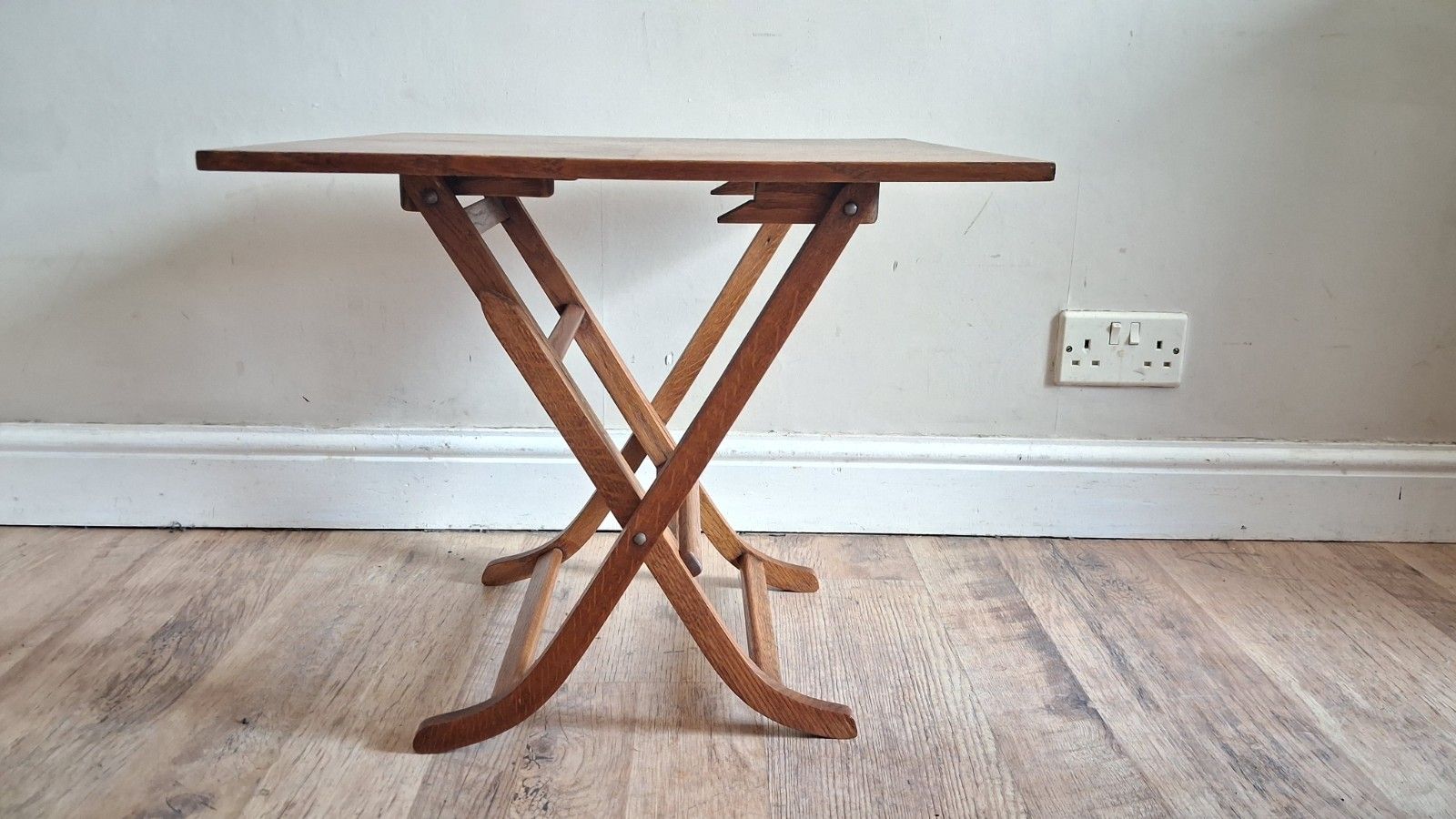 photo furniture 1960's Meredew Mid Century Walnut Drinks/Cocktail /Side/Lamp /Hall/Coffee Table