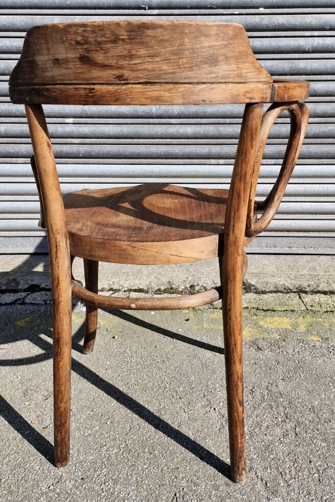 Unusual Bentwood Thonet Chair With Writing Tablet / Reading Arm photo 300.0