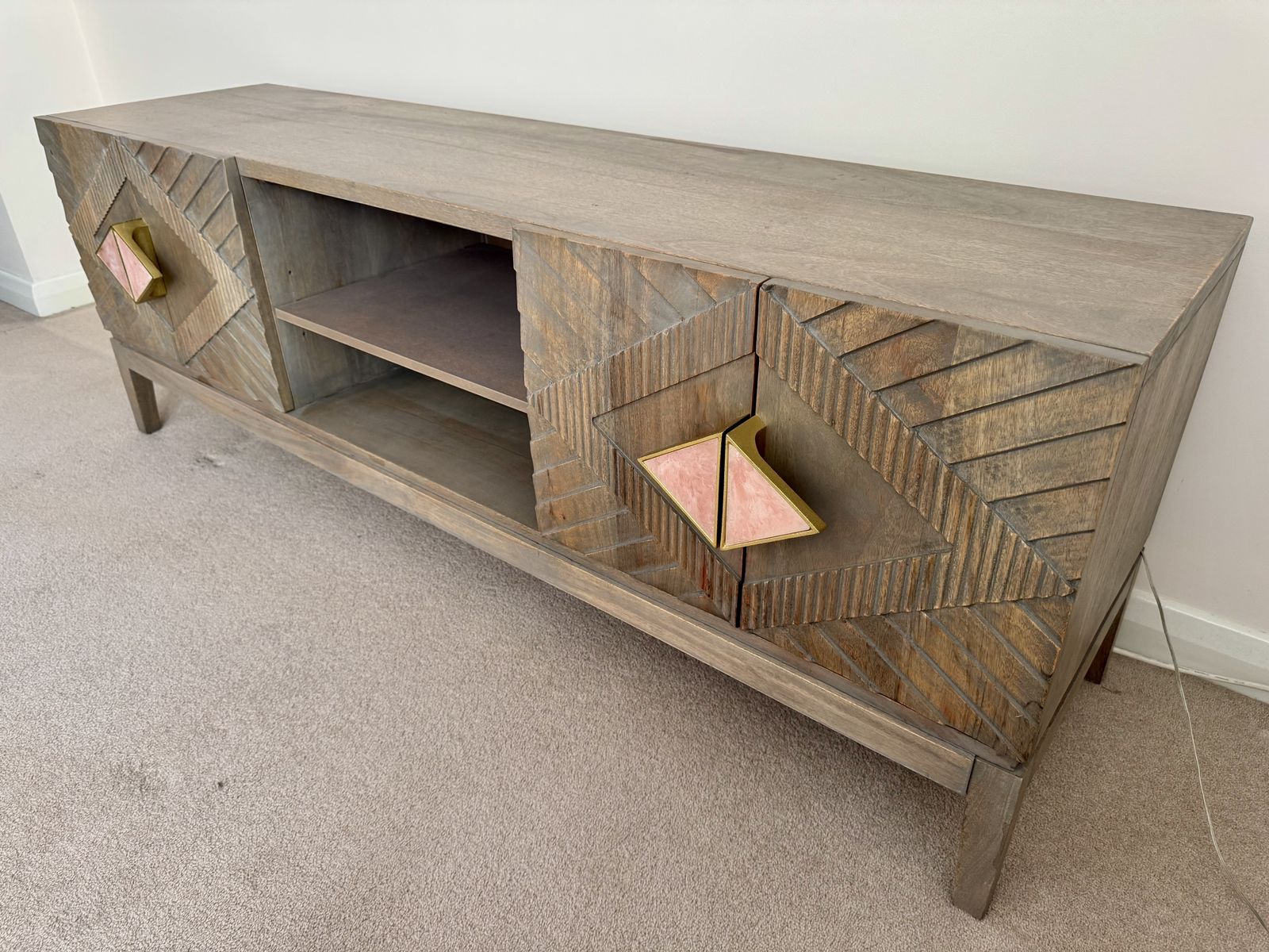 🌟 Hand Carved Anthropologie Sideboard – Rrp £1,200 – Immaculate Condition 🌟 photo Furniture