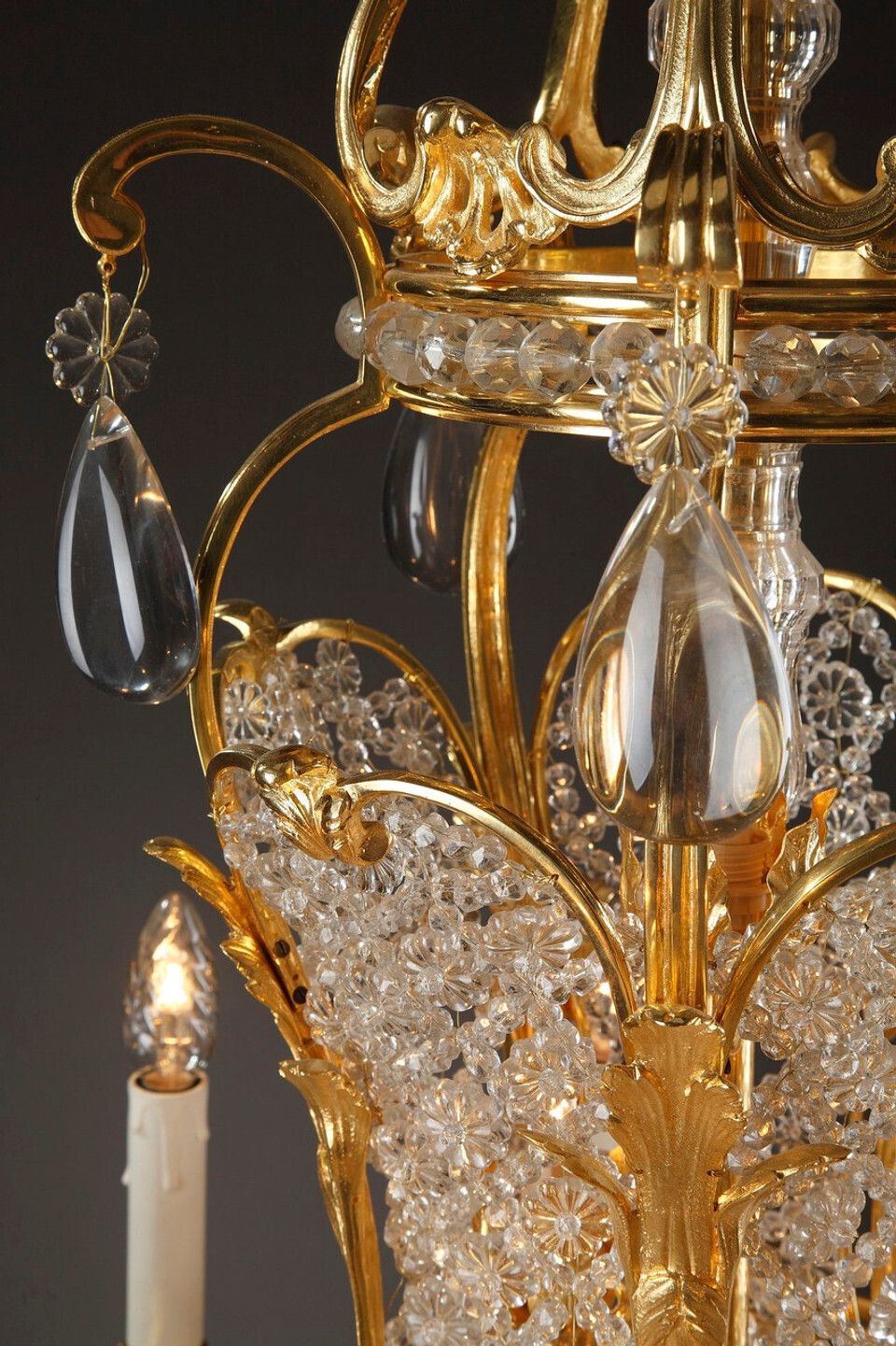 photo vintage Crystal And Gilded Bronze Corbeille Chandelier, Late 19th Century