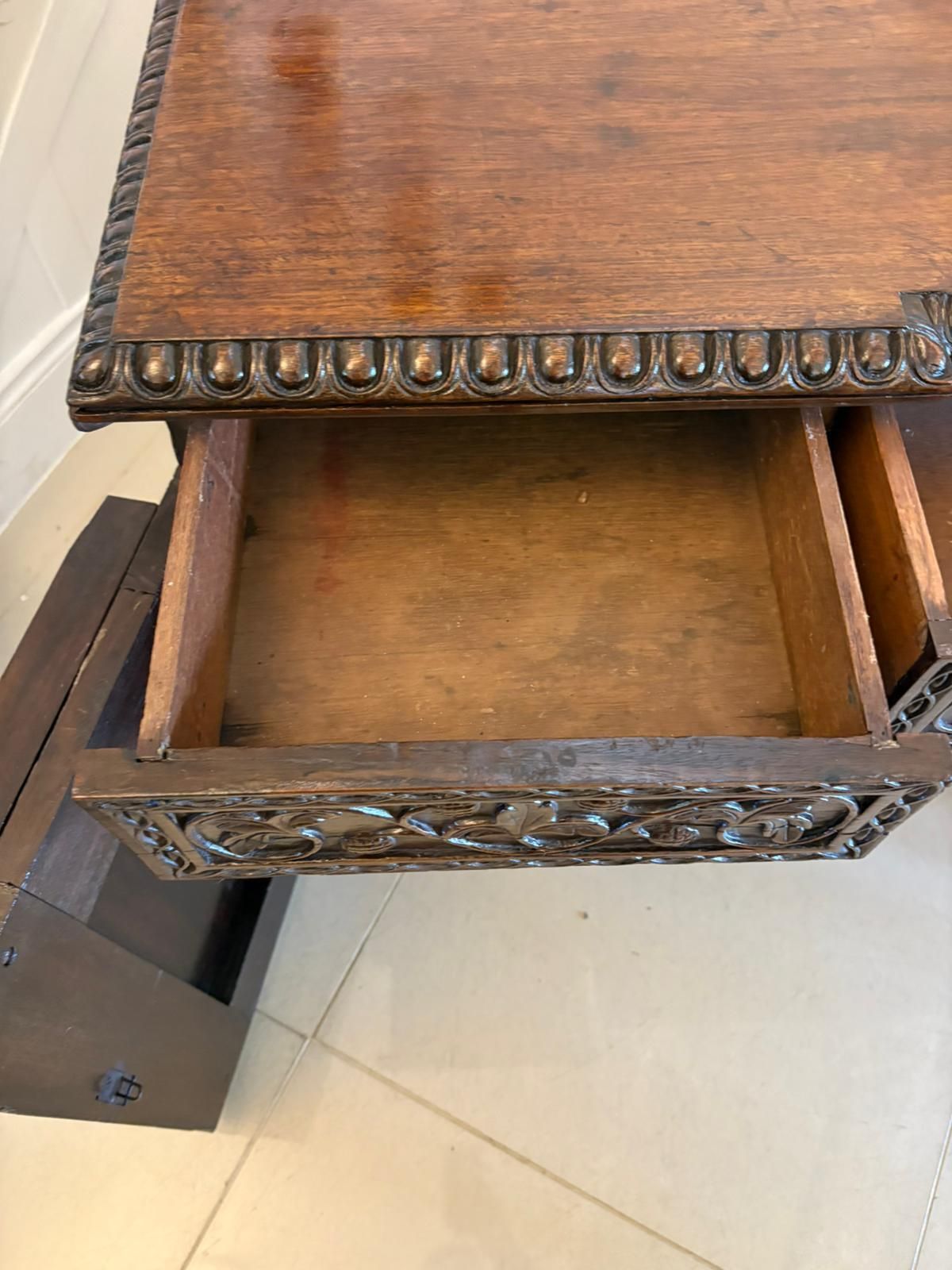 photo vintage Antique Ornate Small Carved Anglo Indian Padauk Inverted Breakfront Pedestal Sideboard