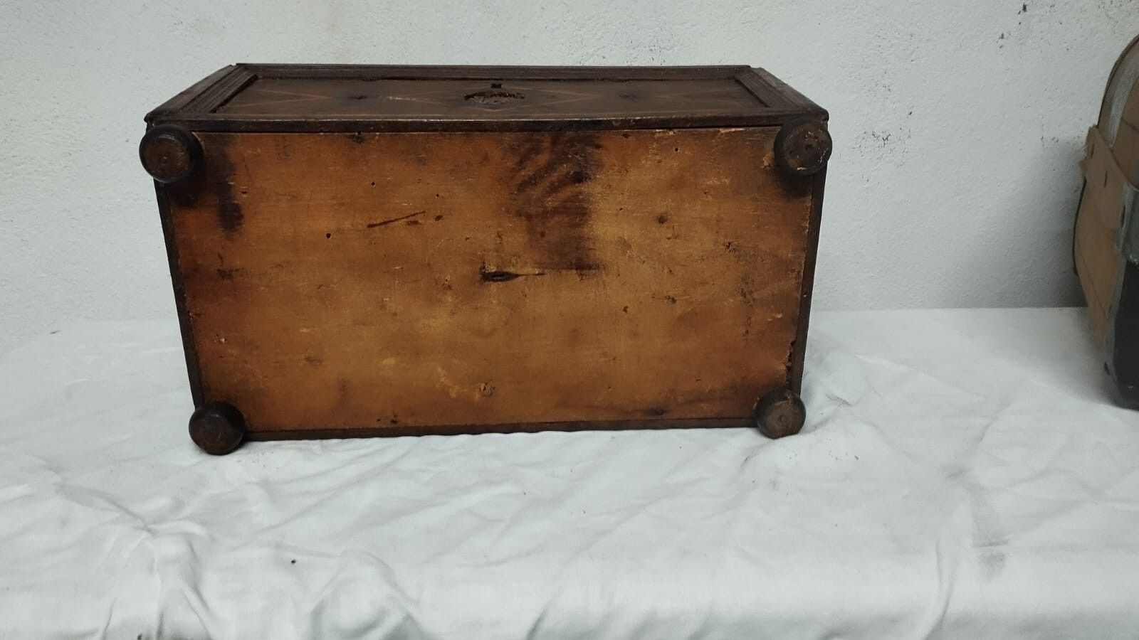 photo furniture Antique 17th Century Inlaid Wooden Box Ancient Inlaid Wooden