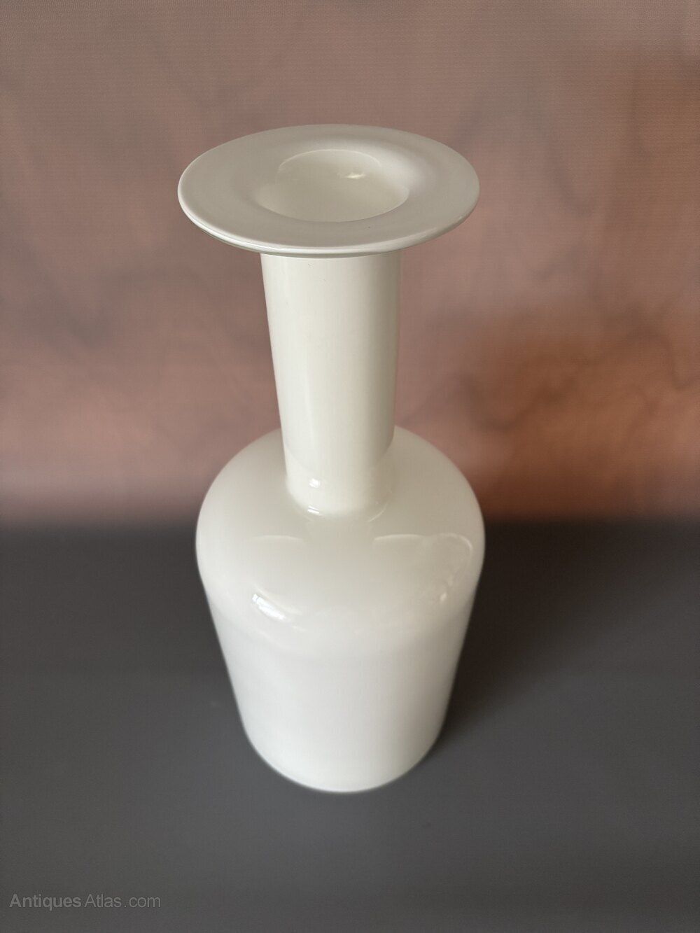 Holmegaard Gulvase By Otto Brauer 1960's photo furniture