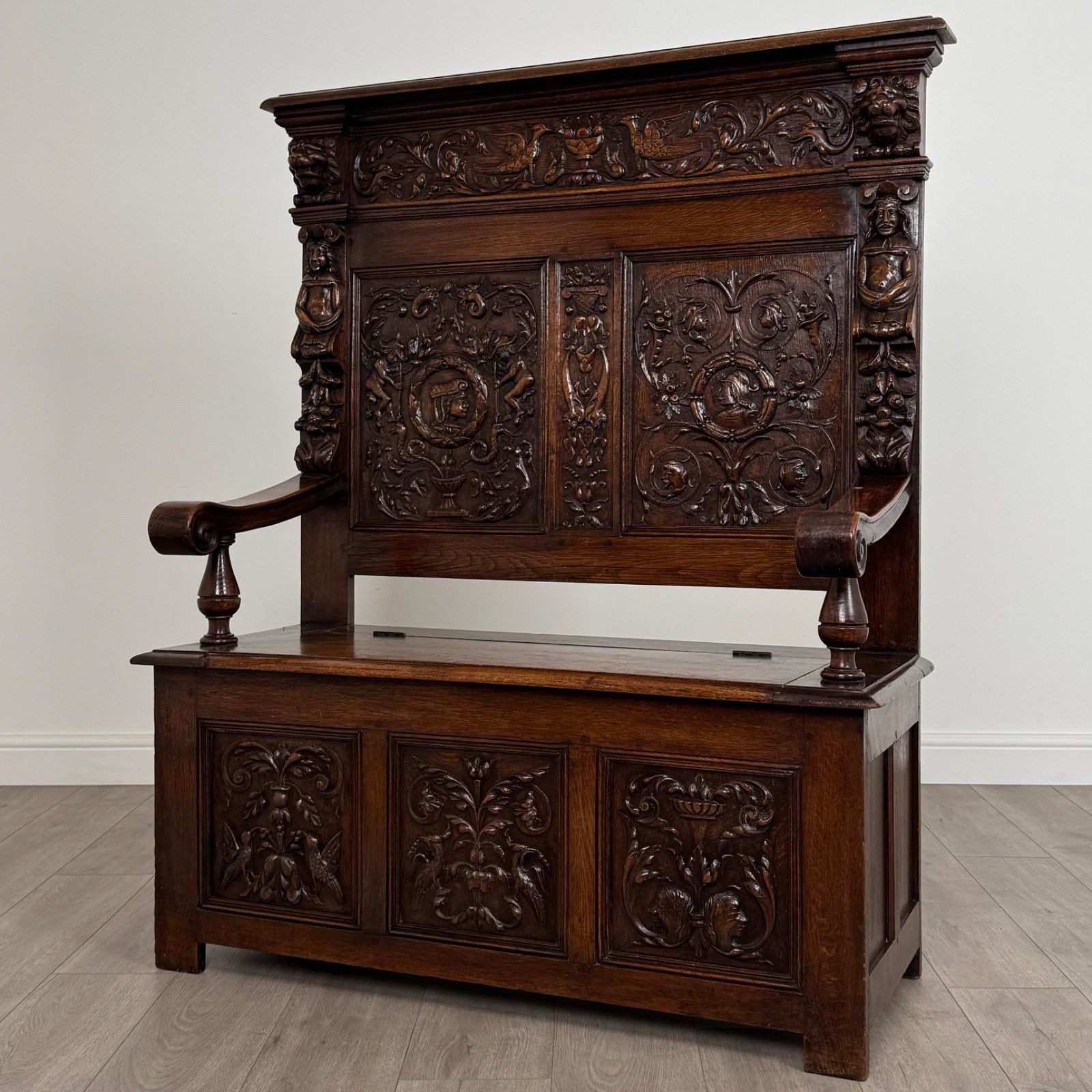 Antique 19th Century Finest Quality Carved Oak Settle photo for sale