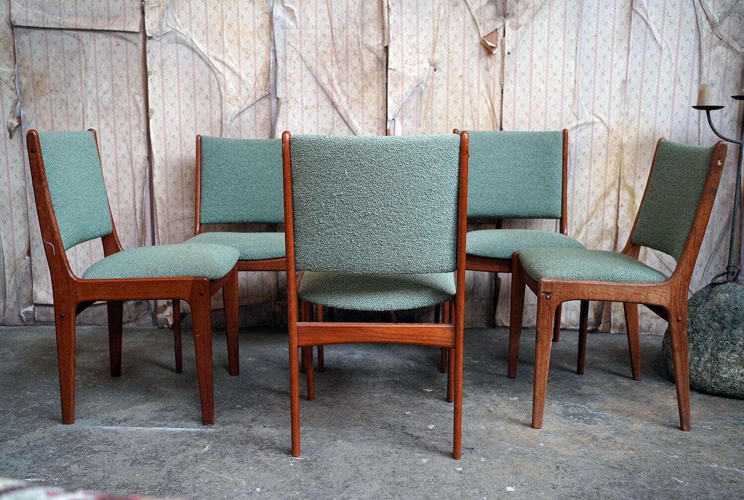 photo furniture A Set Of Six Danish 1960's Chase Erwin Upholstered Teak Dining Chairs